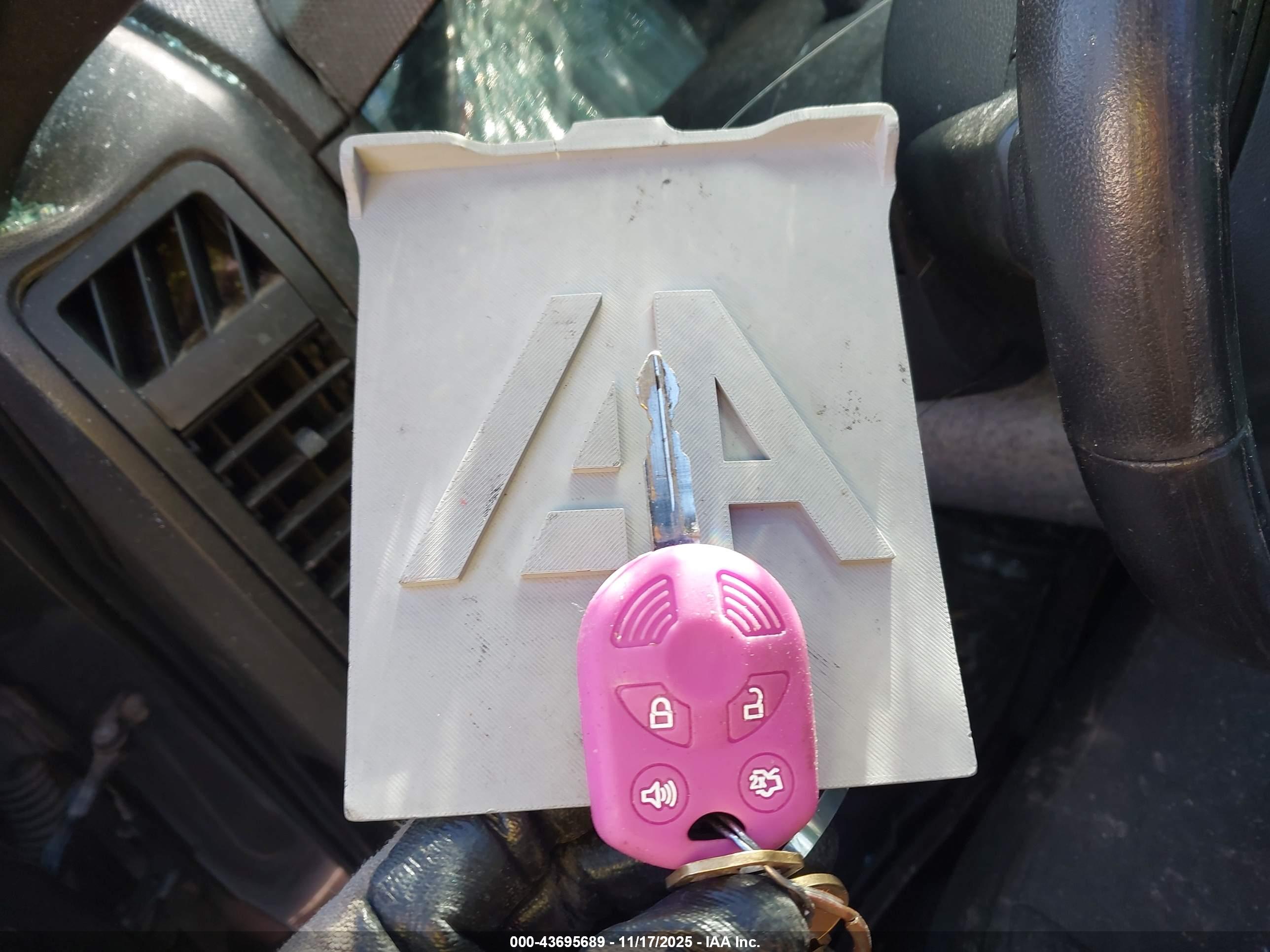 FORD ESCAPE image 11