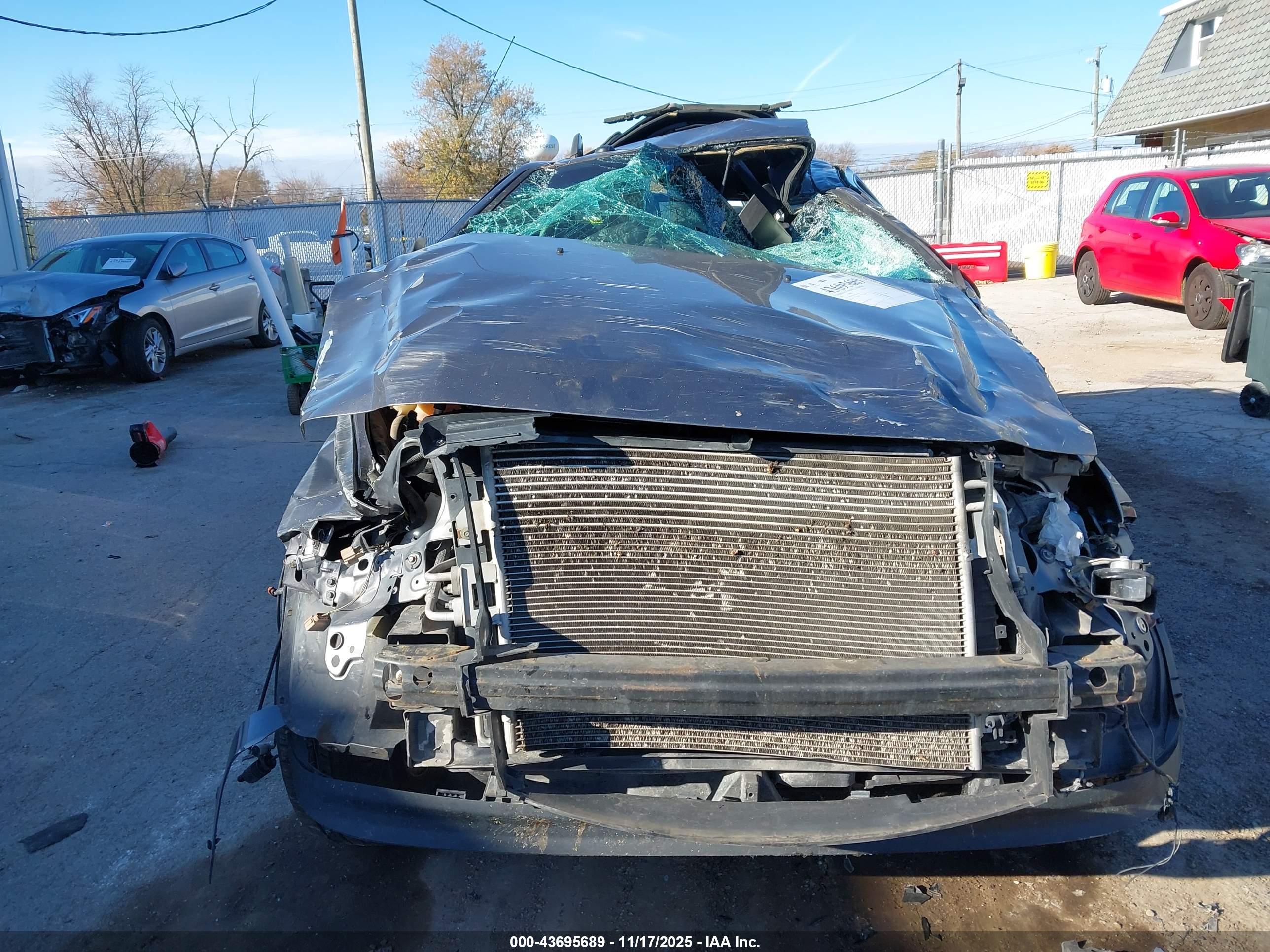 FORD ESCAPE image 6