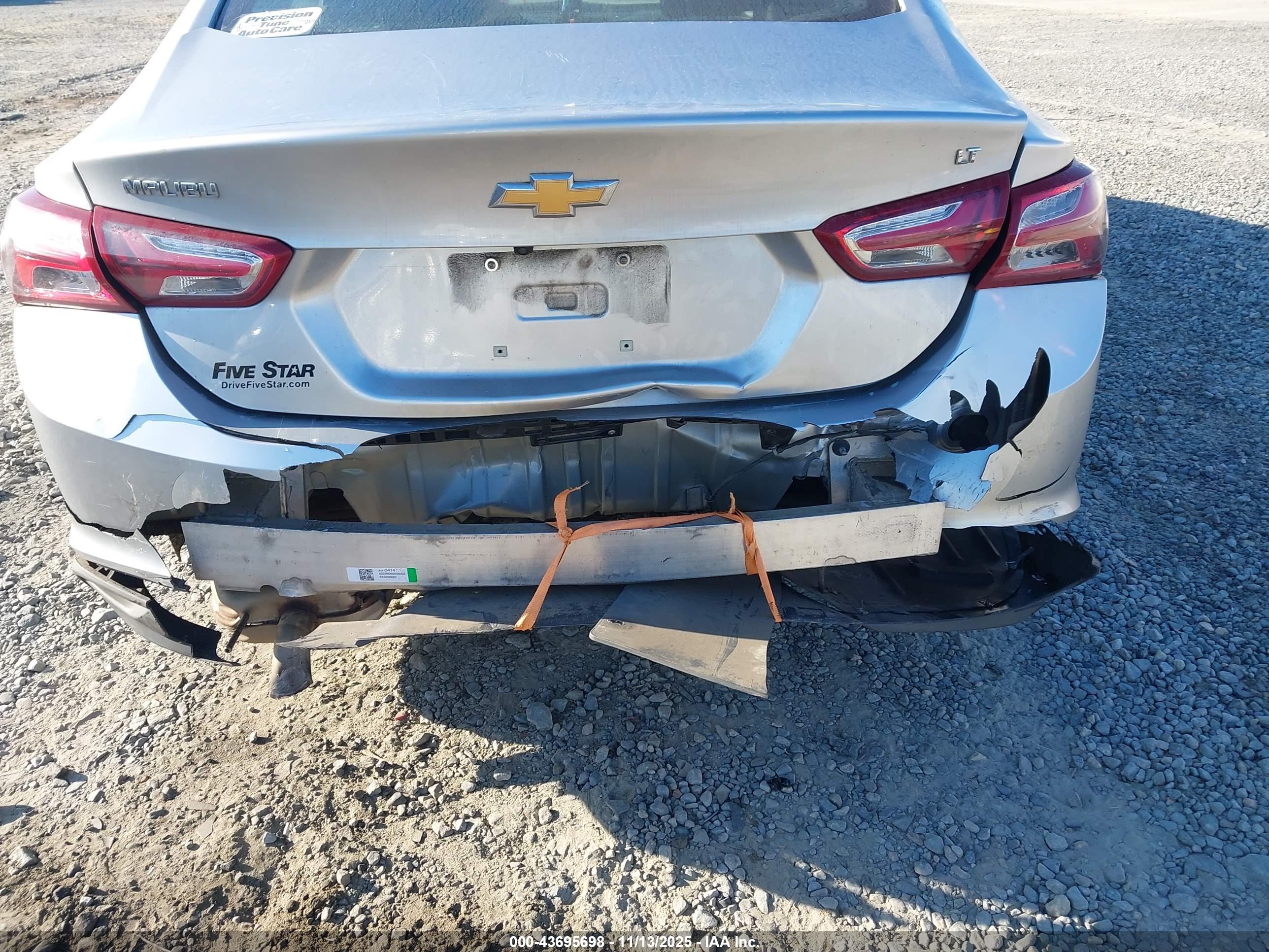 CHEVROLET MALIBU image 6
