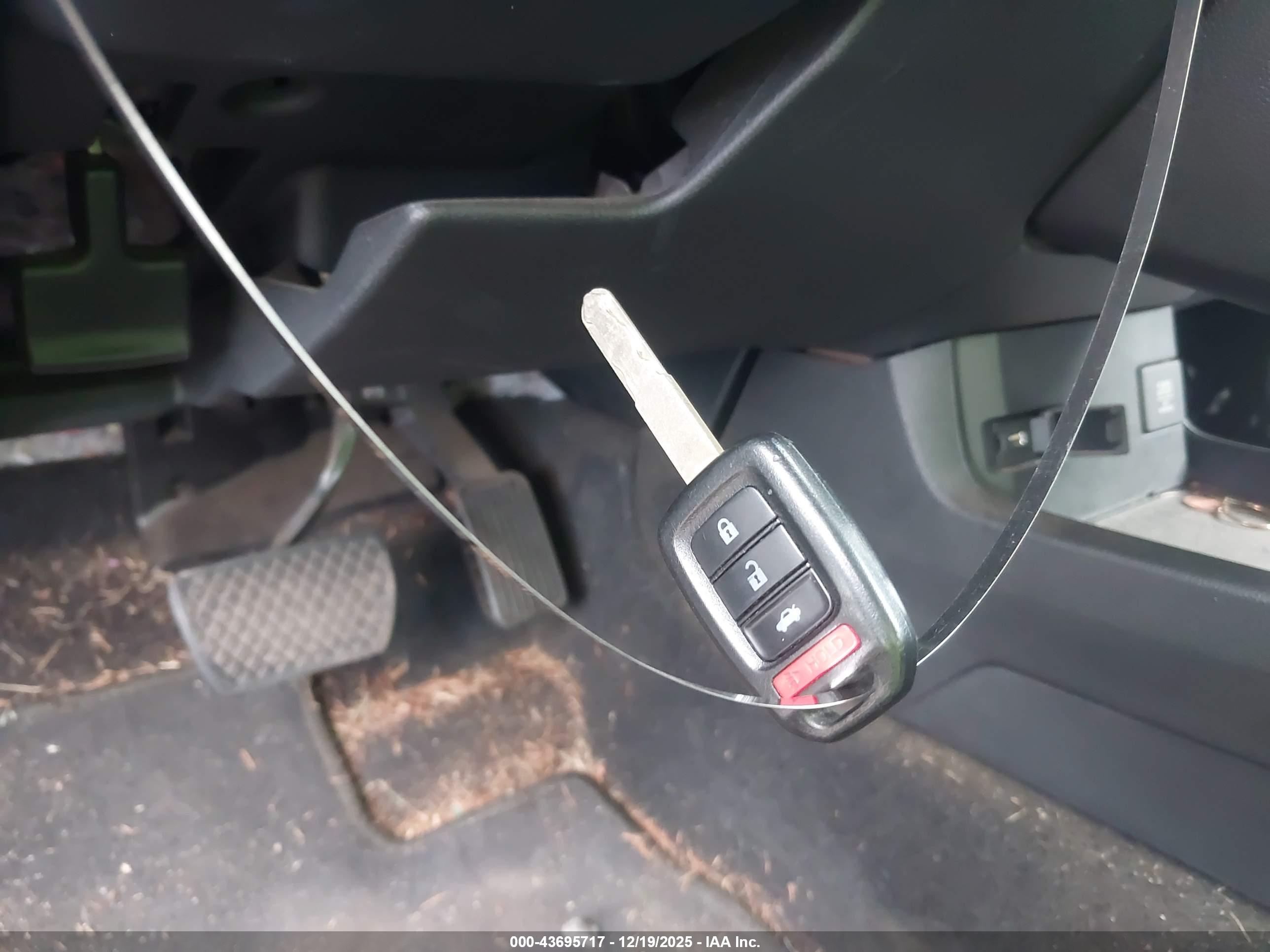 HONDA CIVIC image 11
