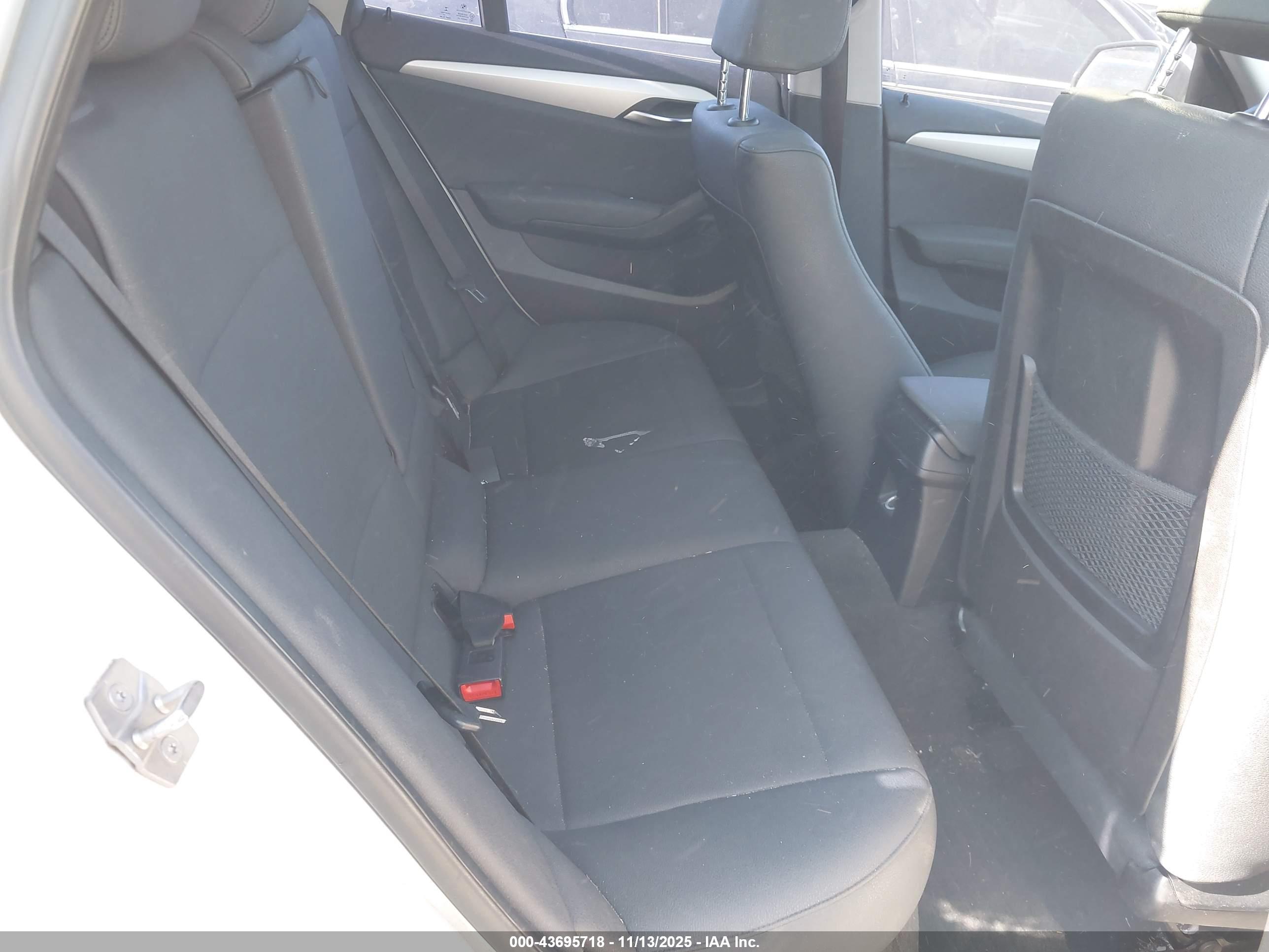 BMW X1 image 8