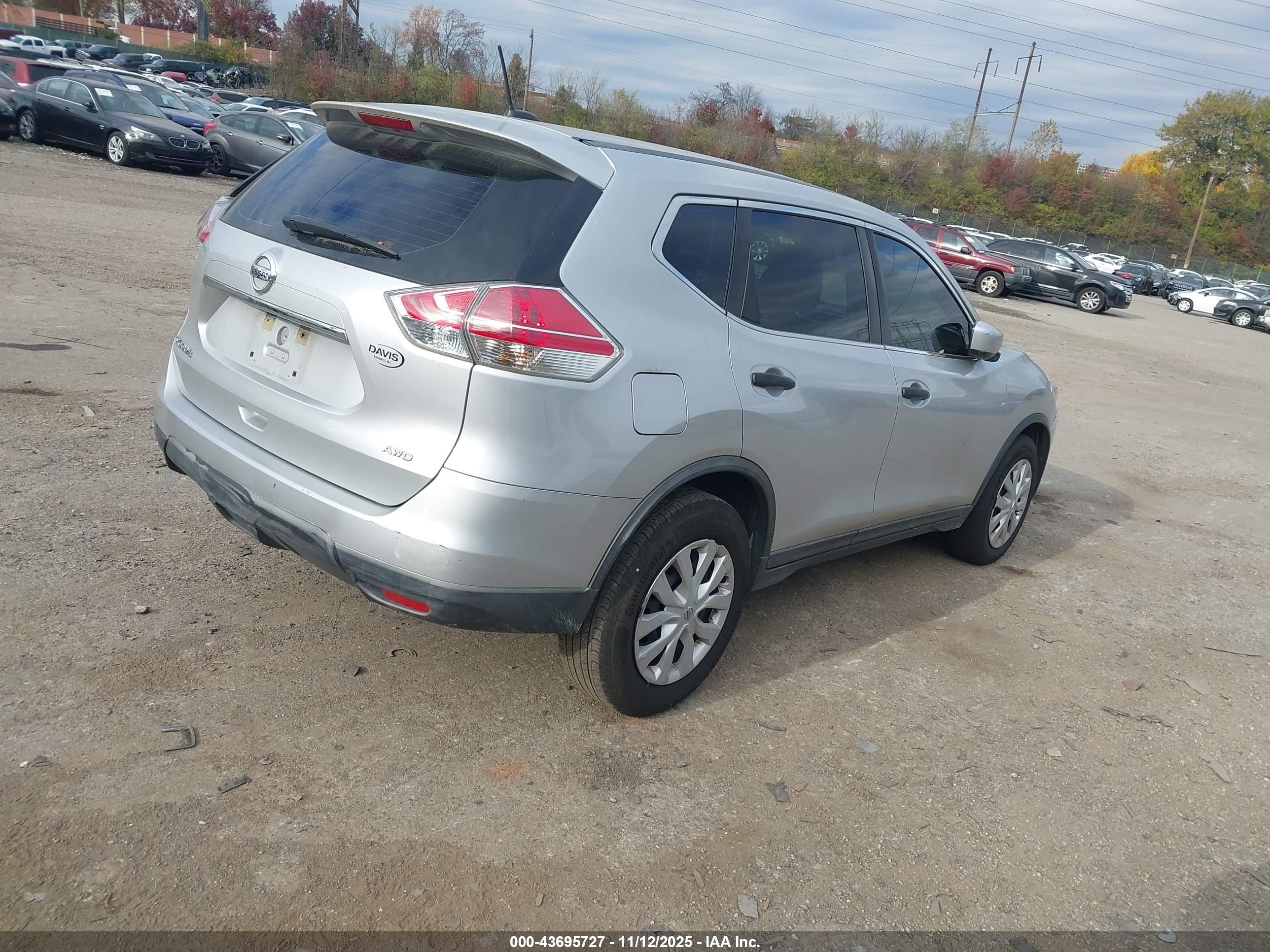 NISSAN ROGUE image 4