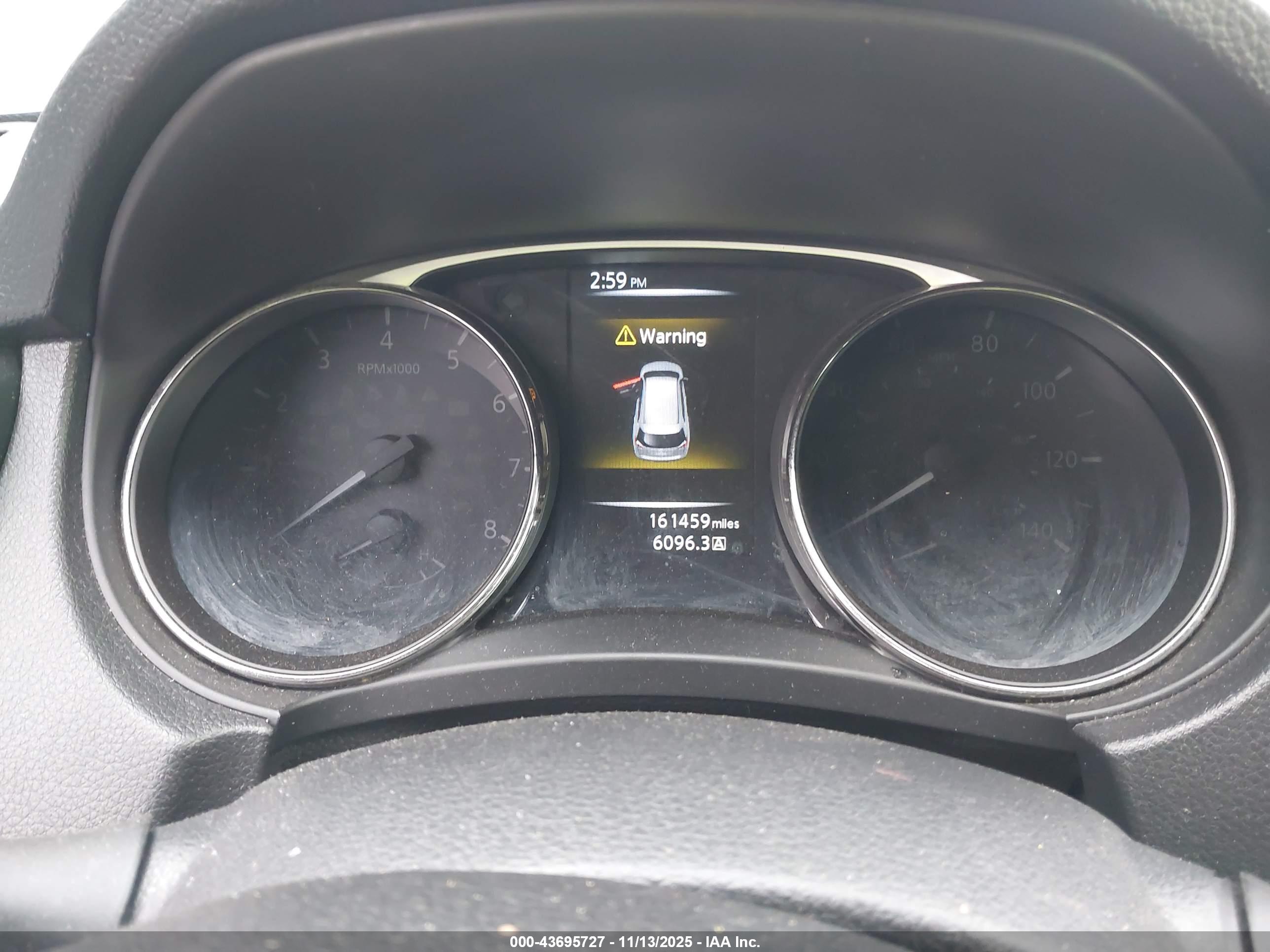 NISSAN ROGUE image 7