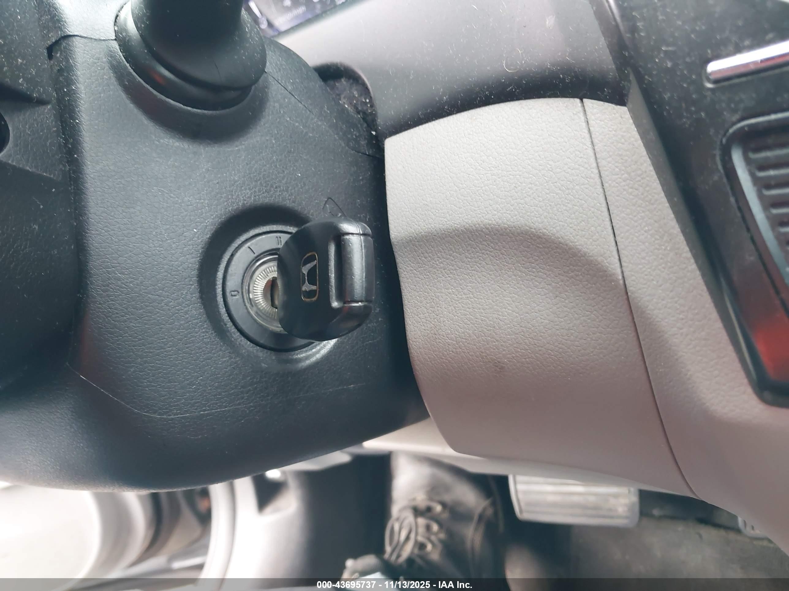 HONDA CIVIC image 11