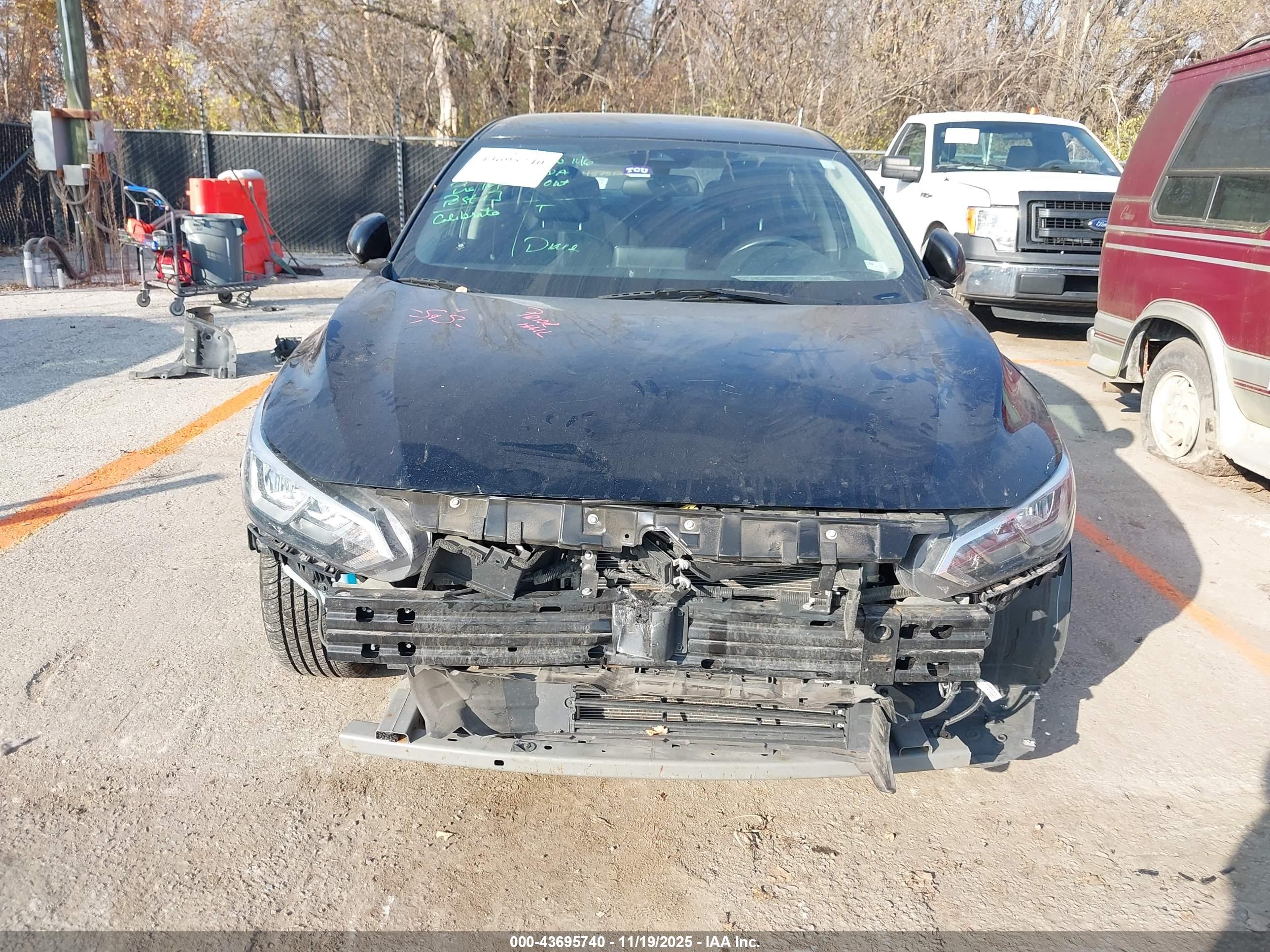 NISSAN SENTRA image 6