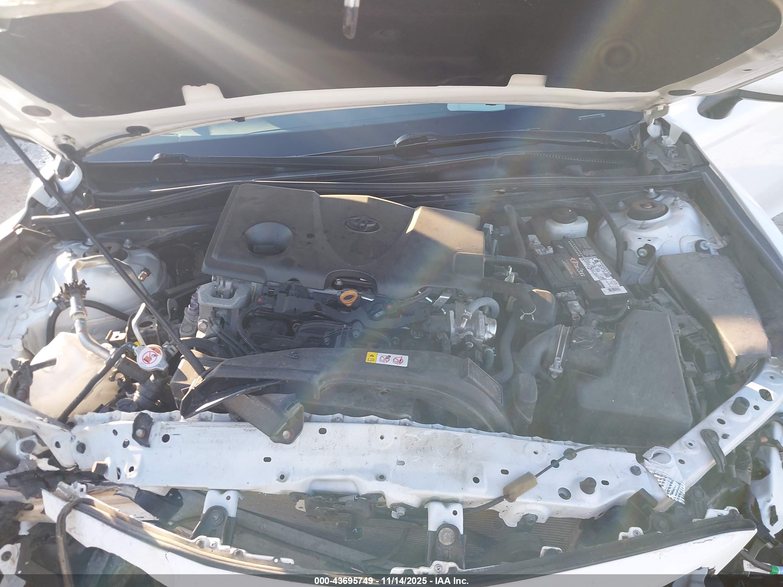 TOYOTA CAMRY image 10