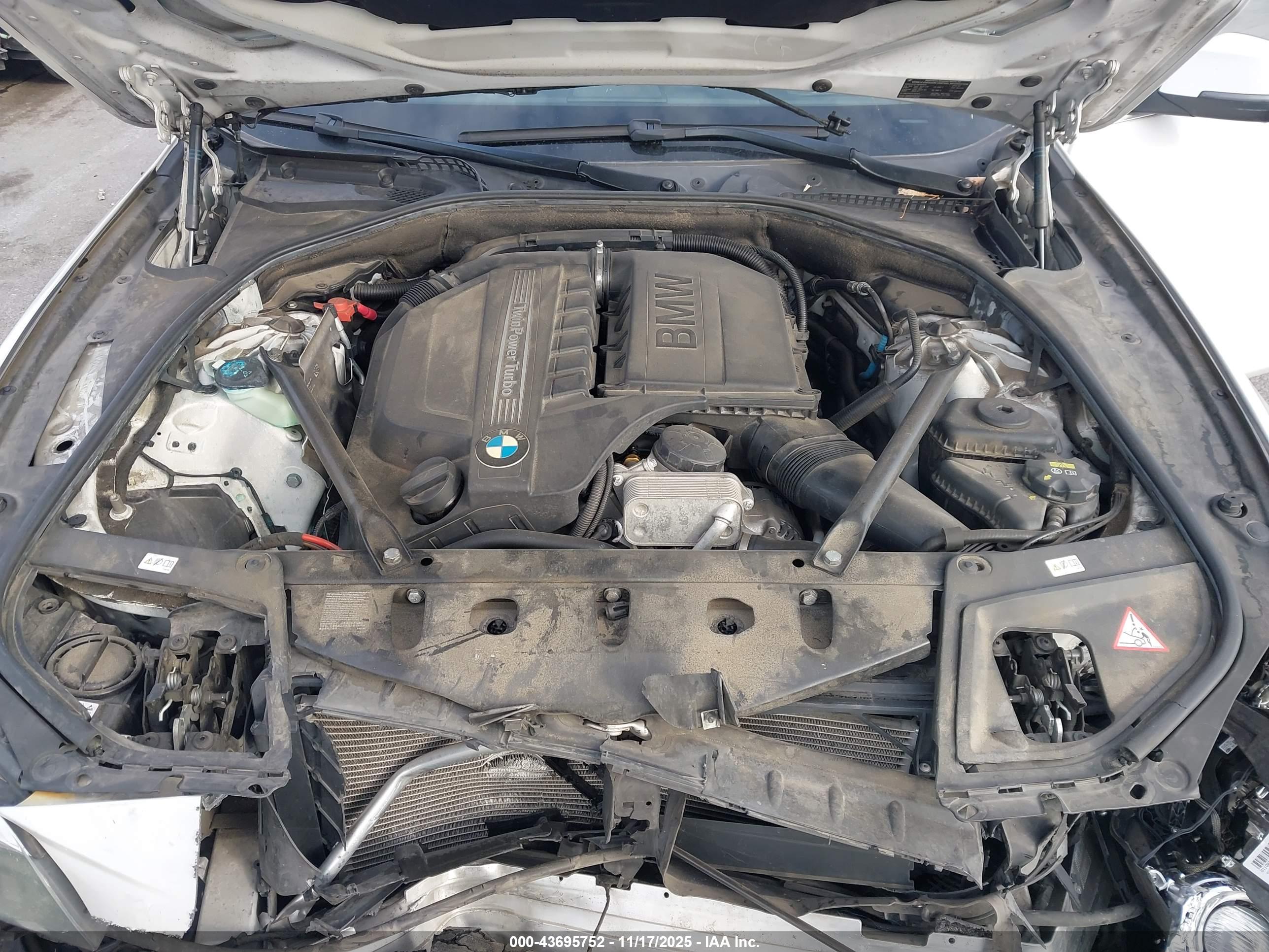 BMW 535I image 10