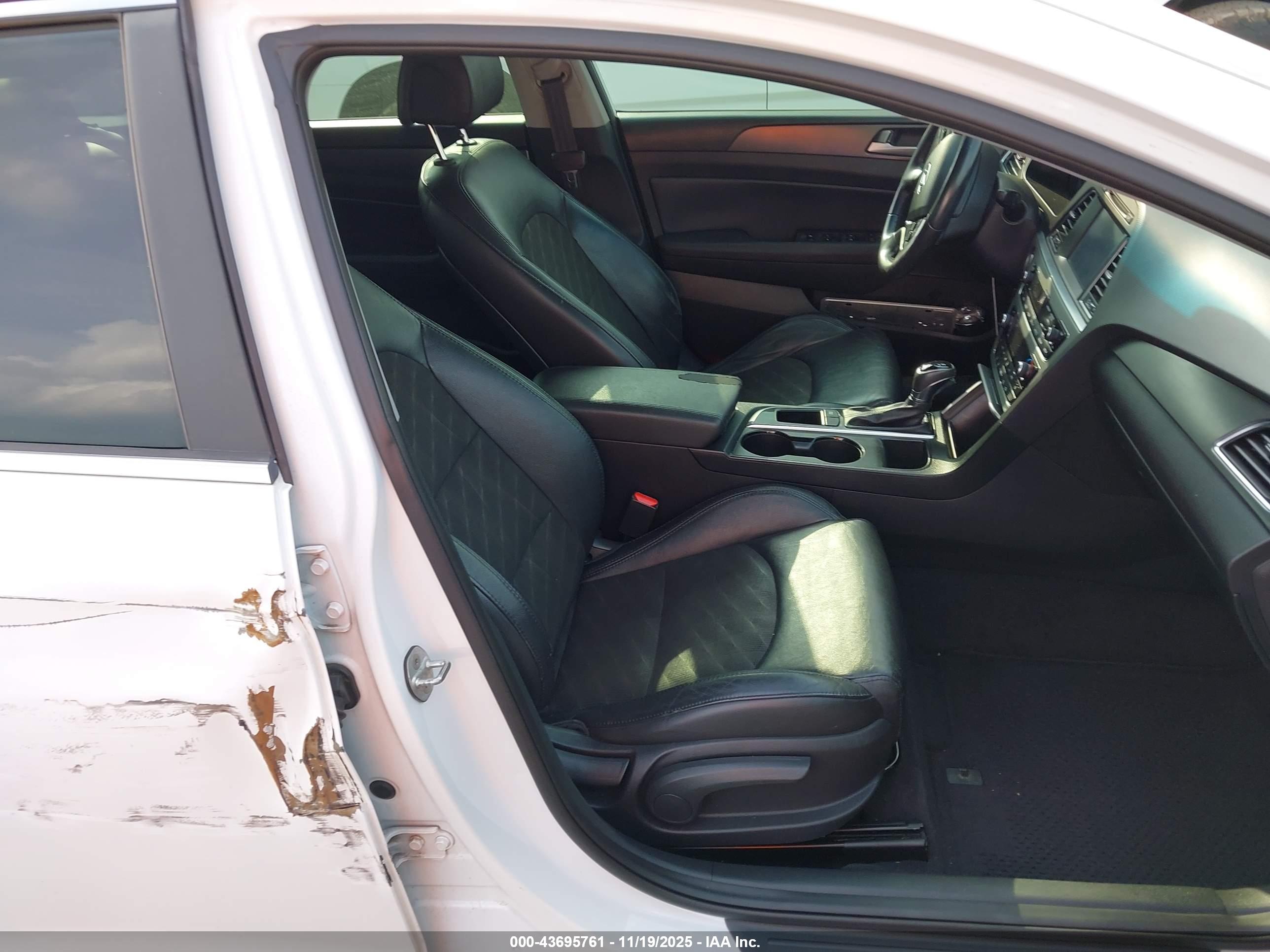 HYUNDAI SONATA image 5