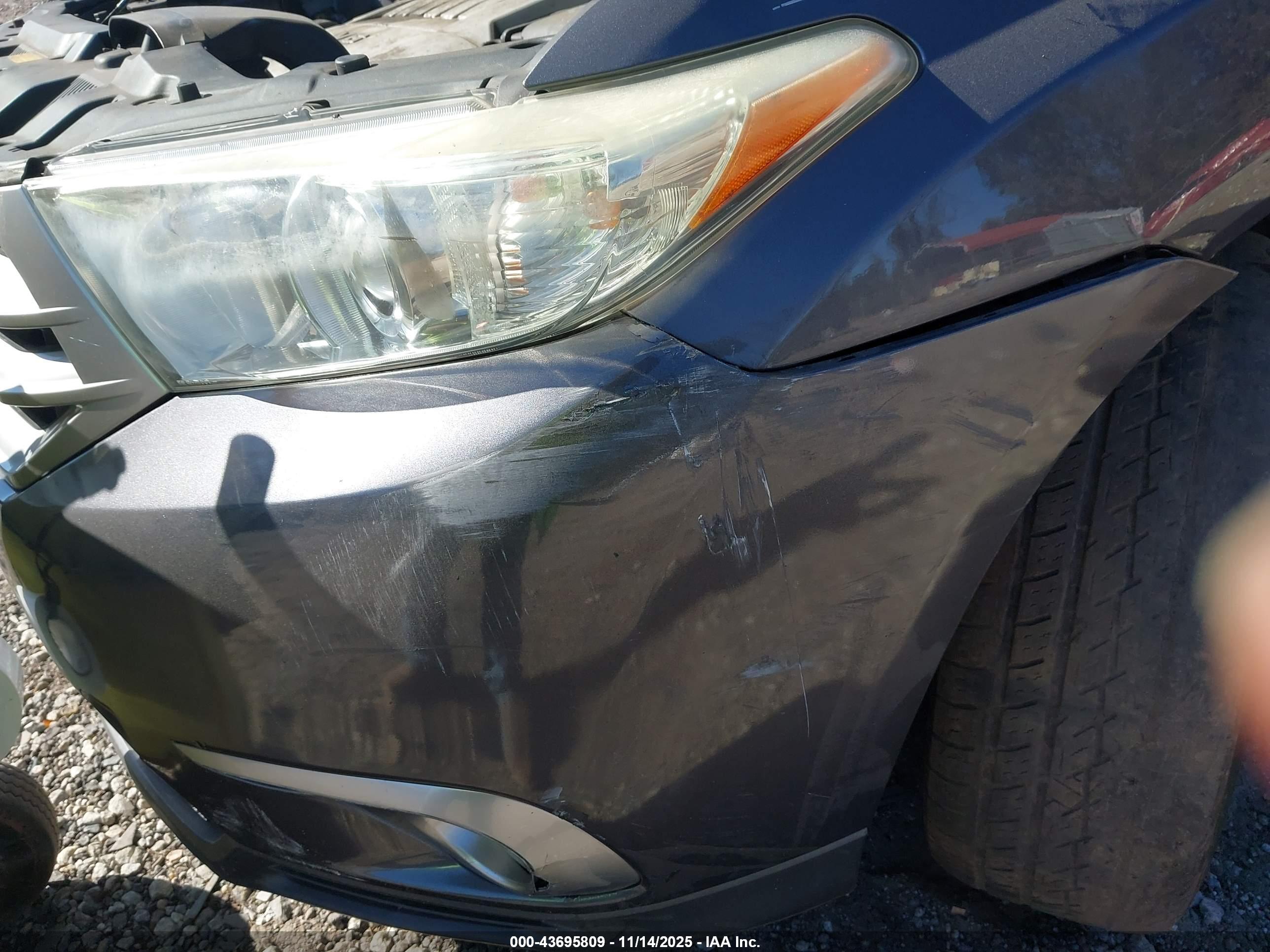 TOYOTA HIGHLANDER image 6