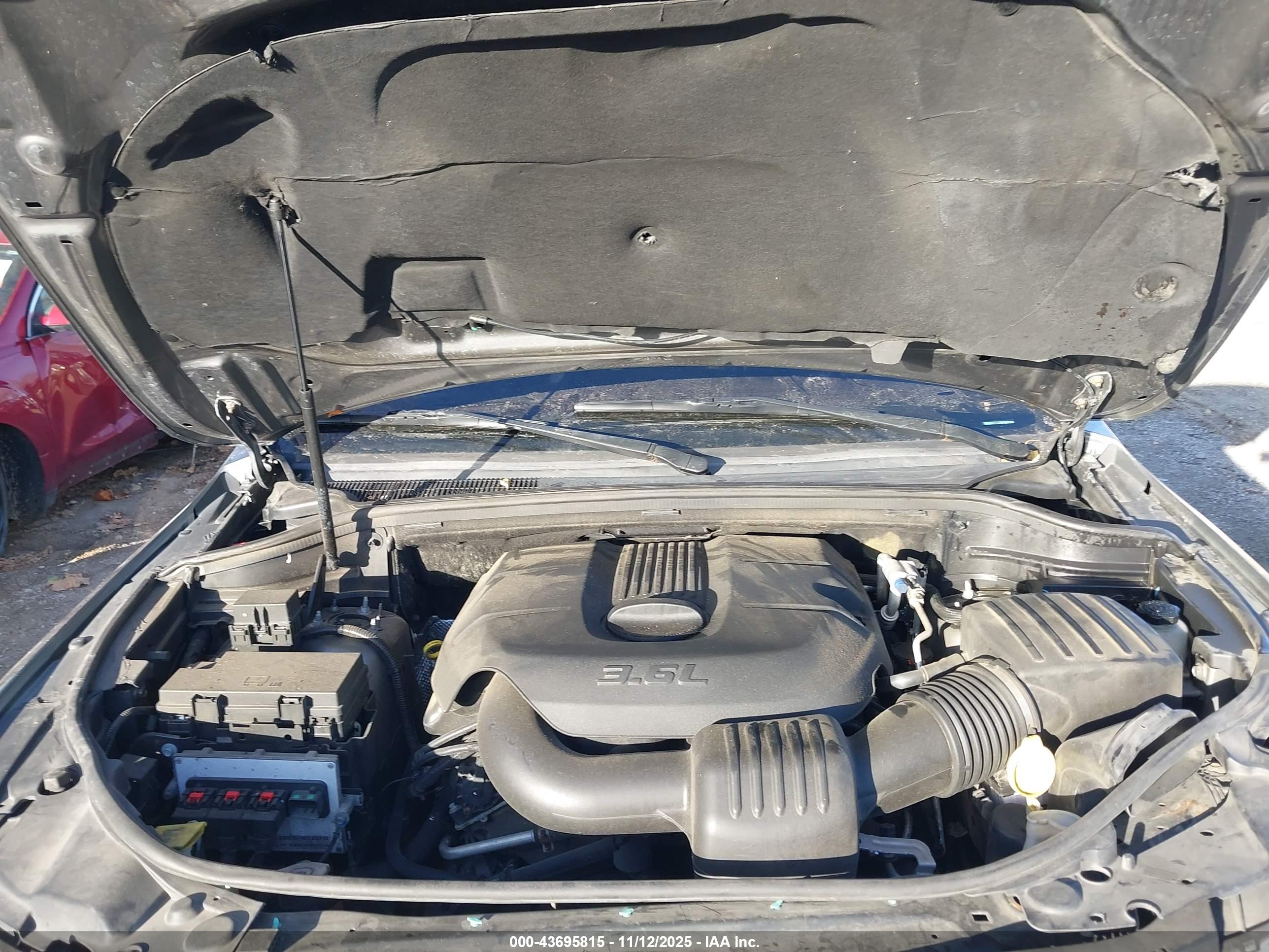 JEEP GRAND image 10