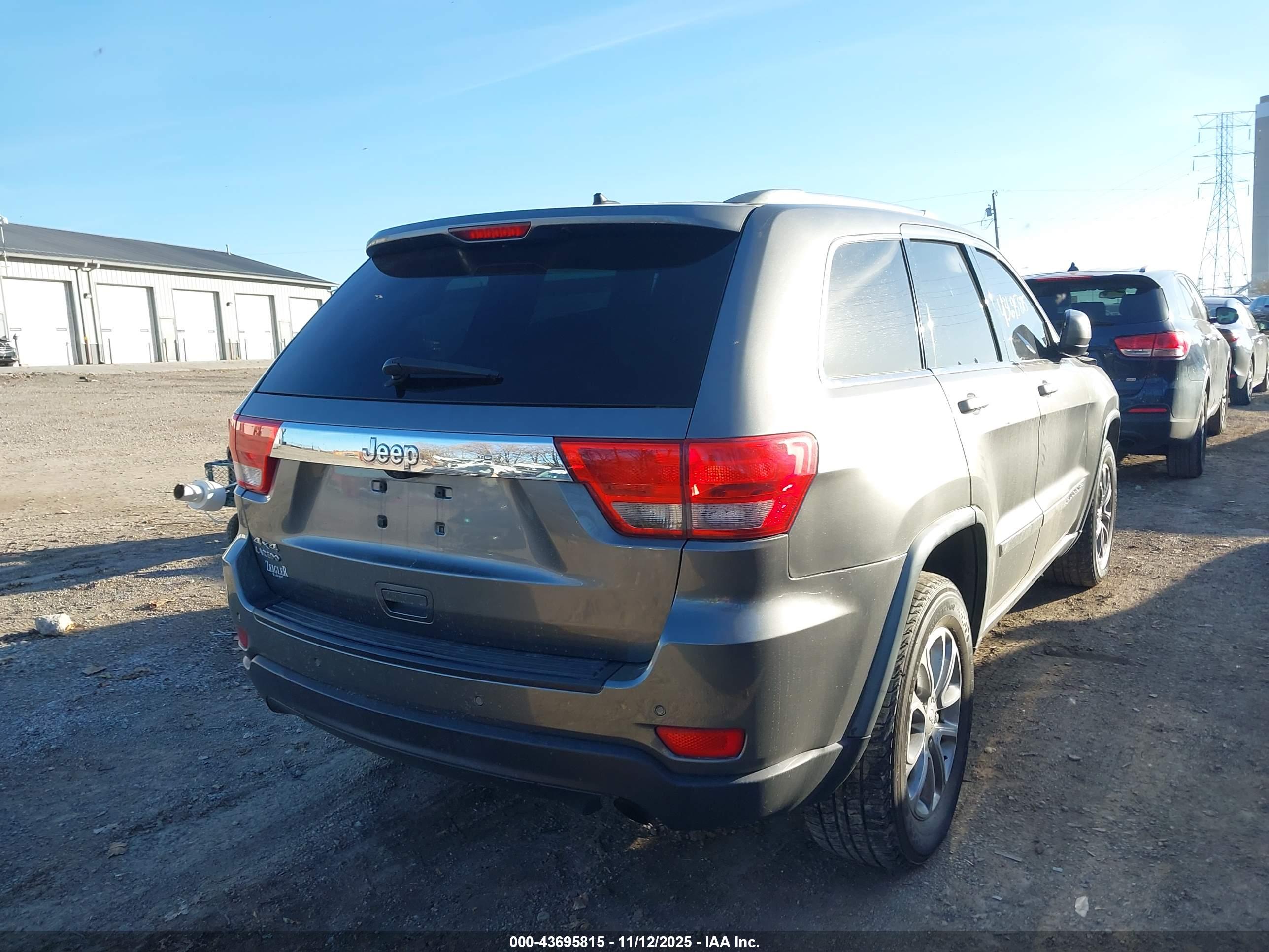JEEP GRAND image 4