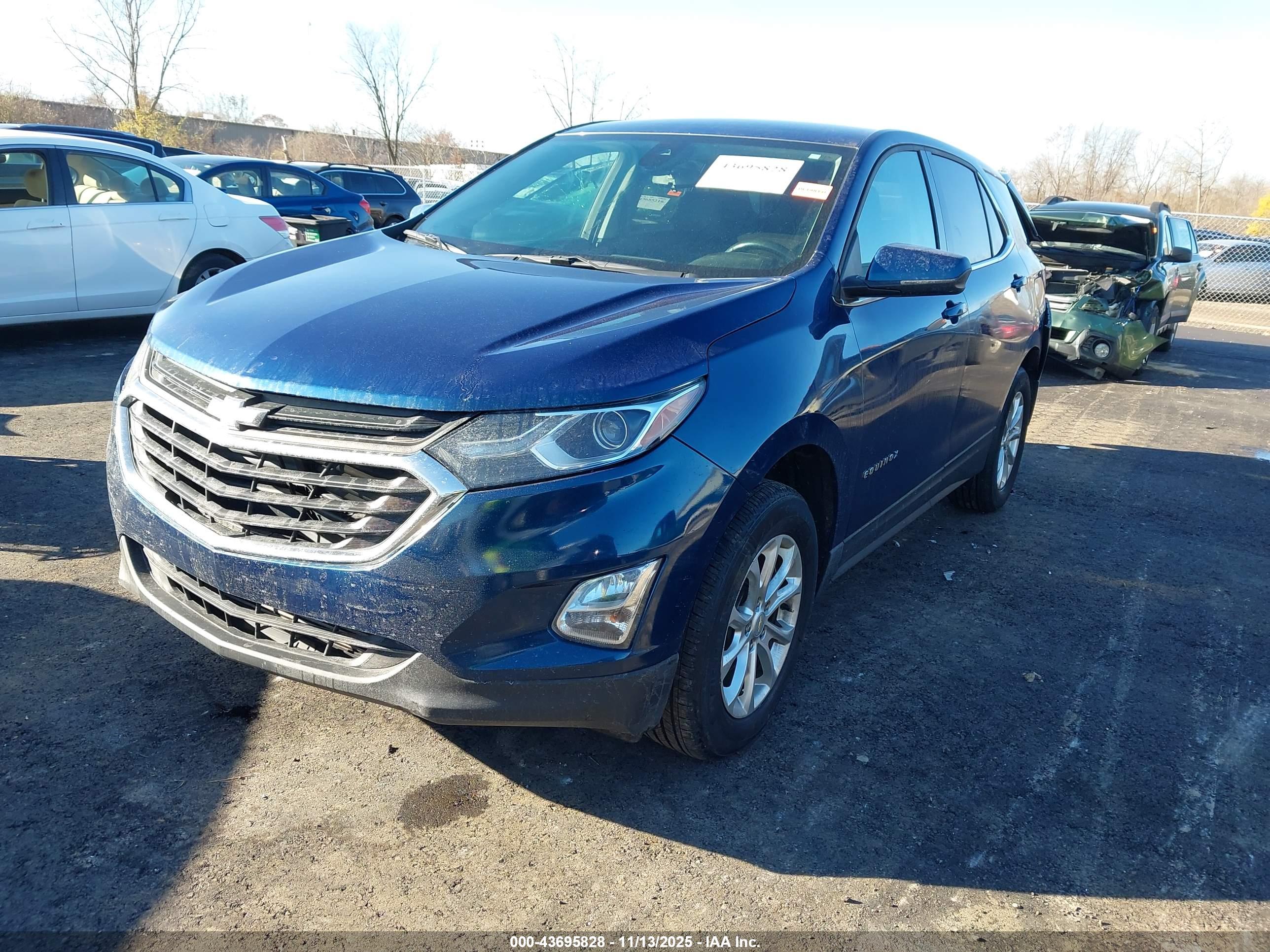 CHEVROLET EQUINOX image 2
