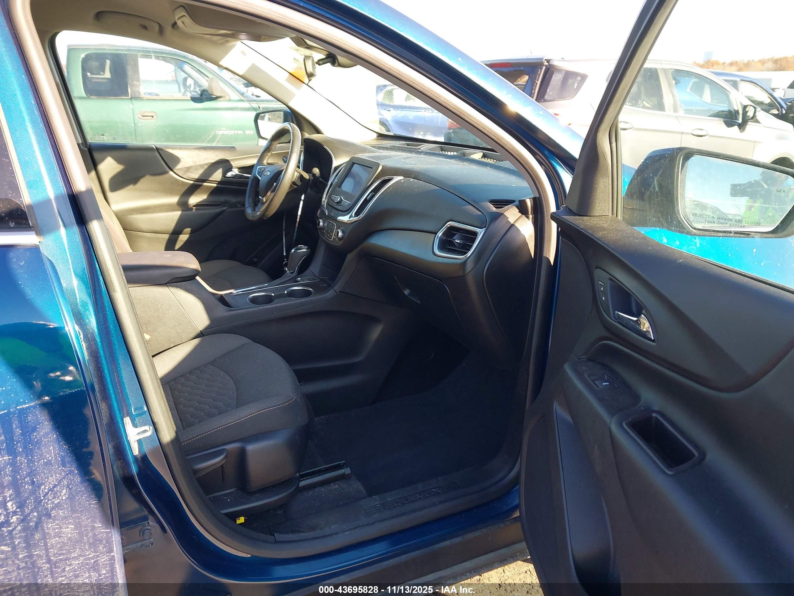 CHEVROLET EQUINOX image 5