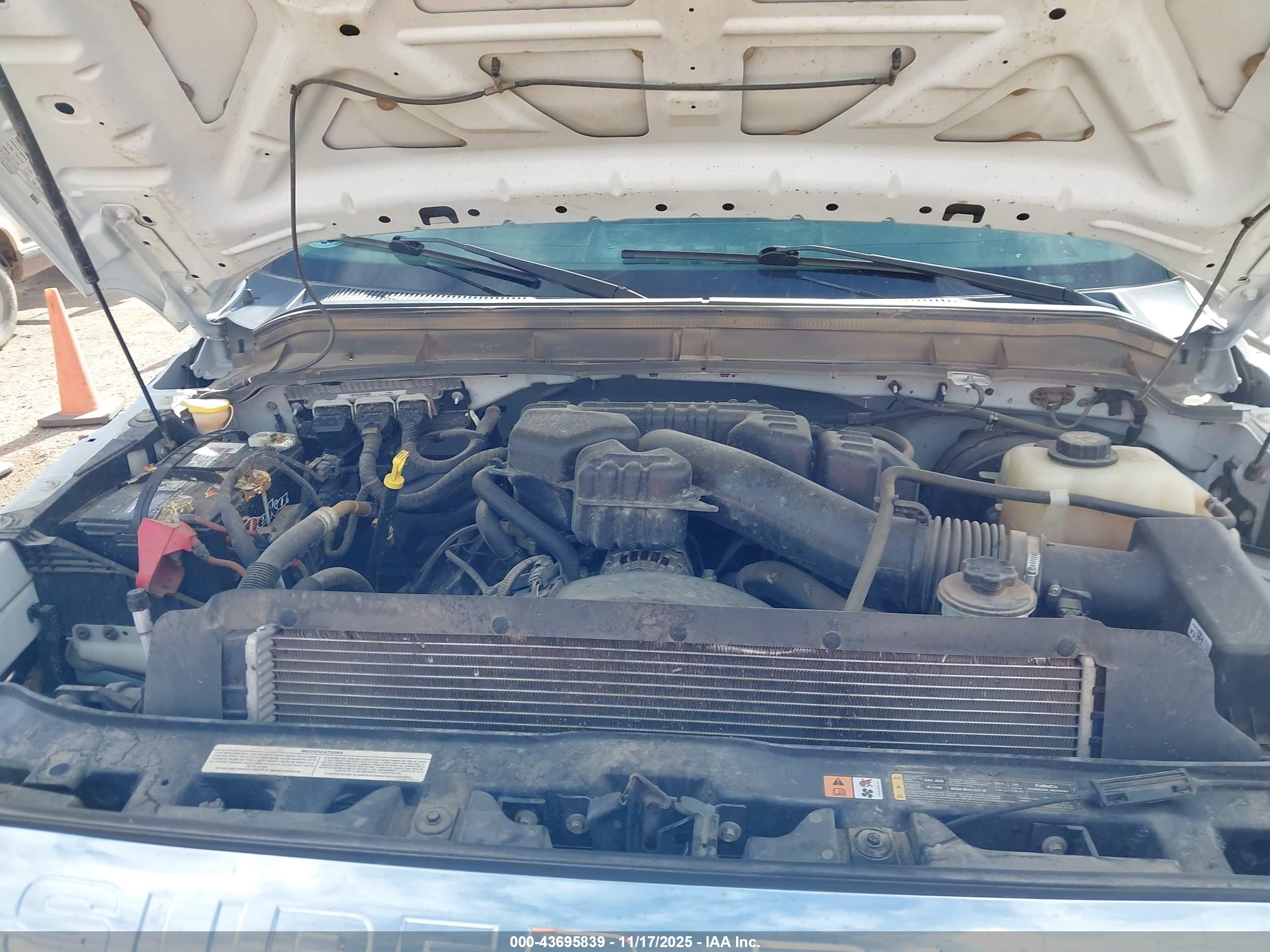 FORD F-250 image 10