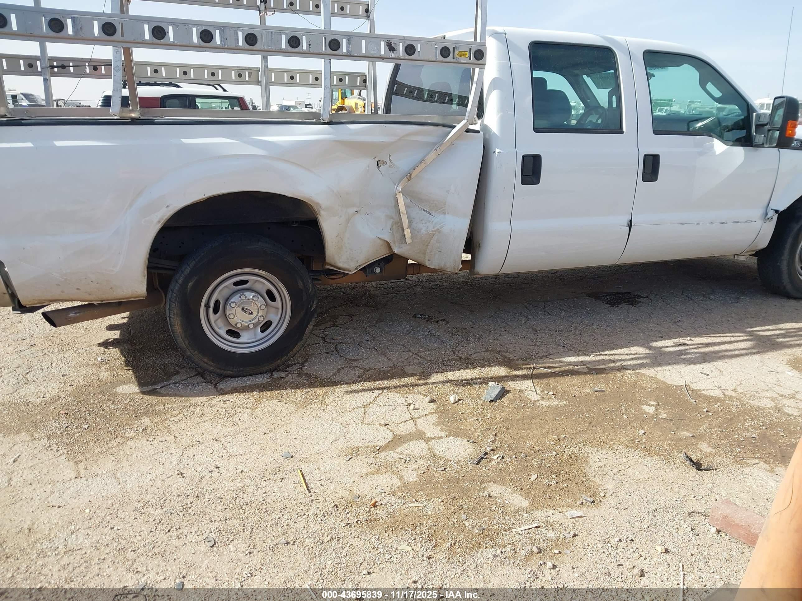 FORD F-250 image 6
