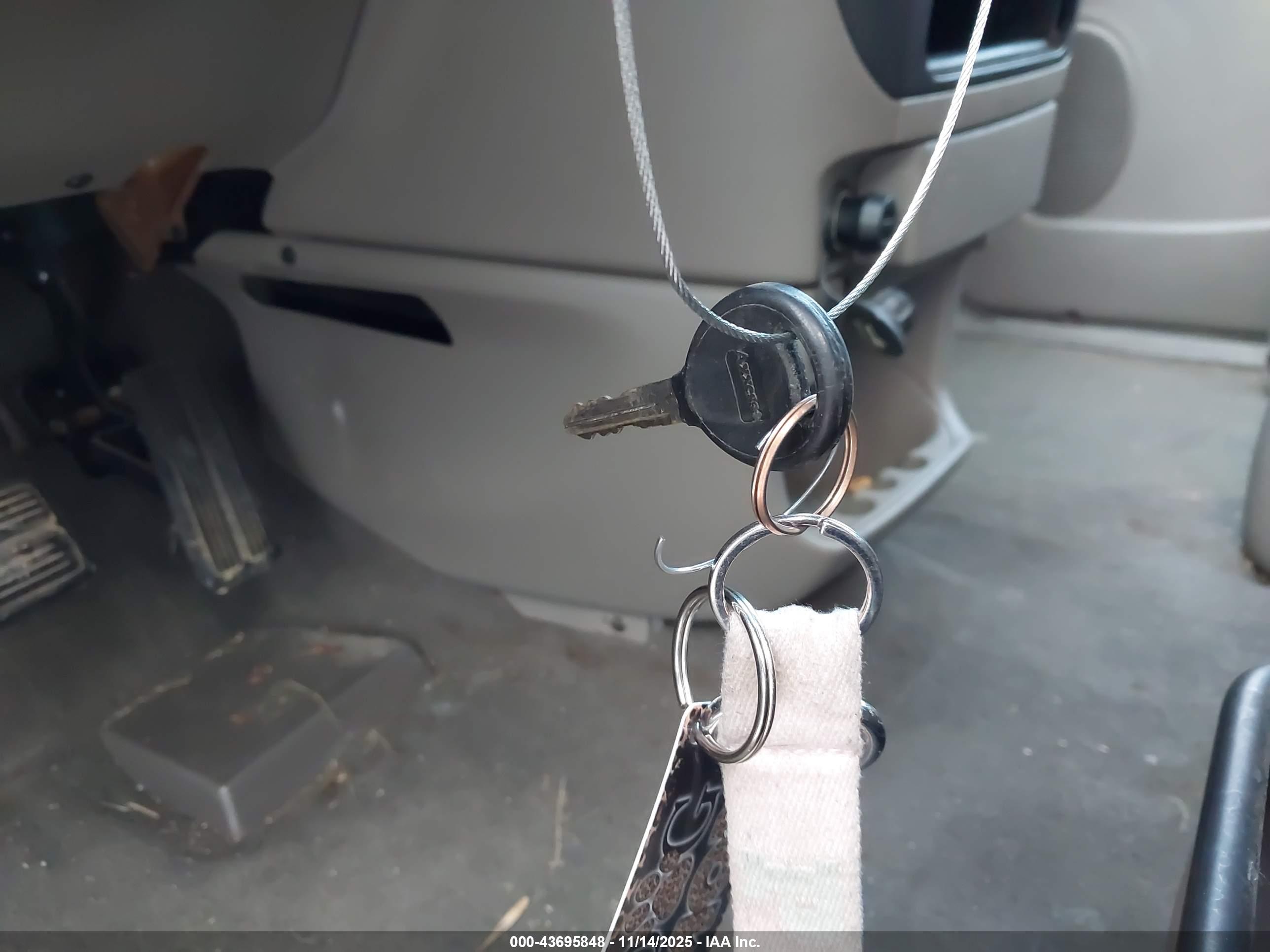 DODGE GRAND image 11