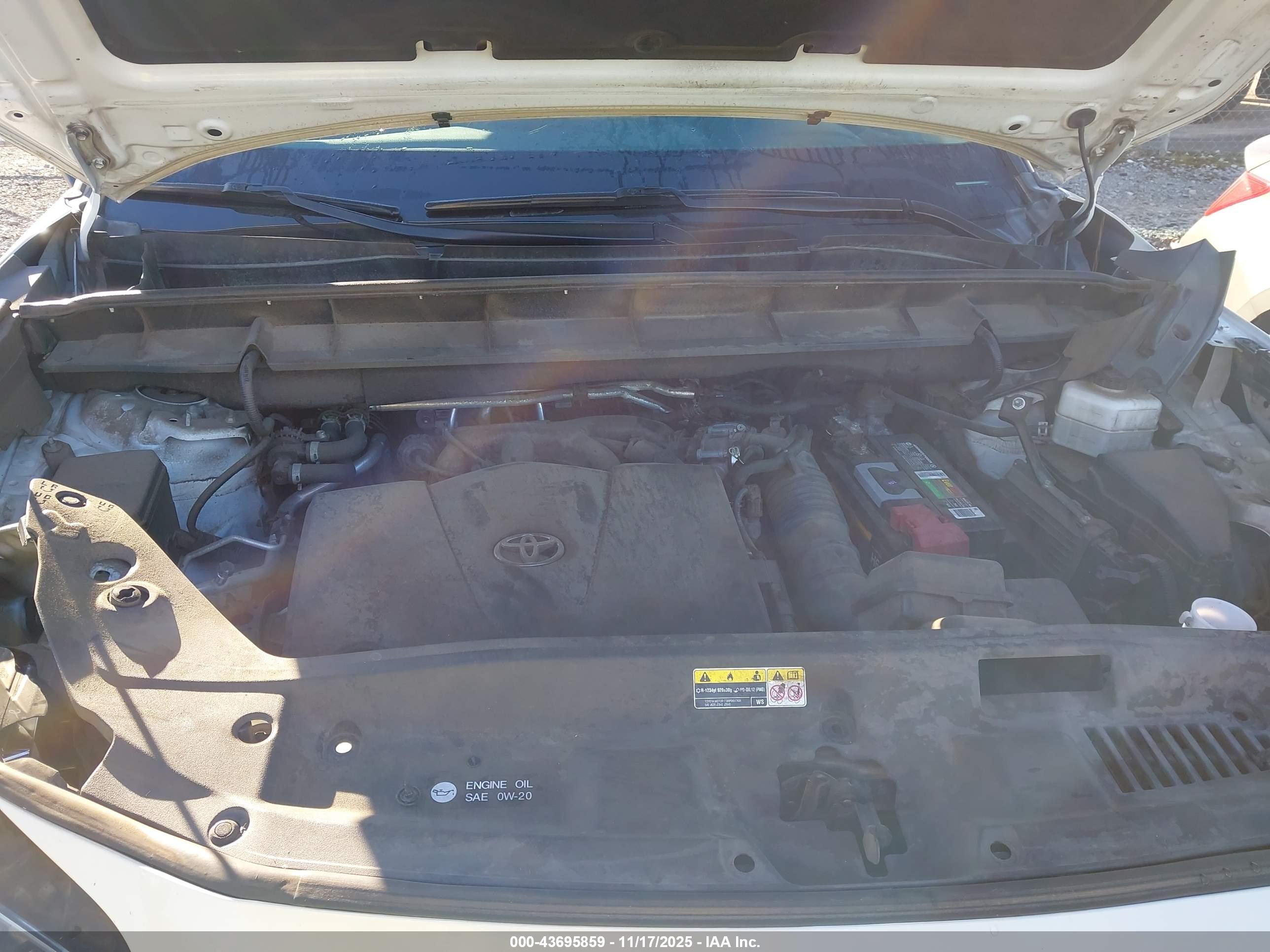 TOYOTA HIGHLANDER image 10
