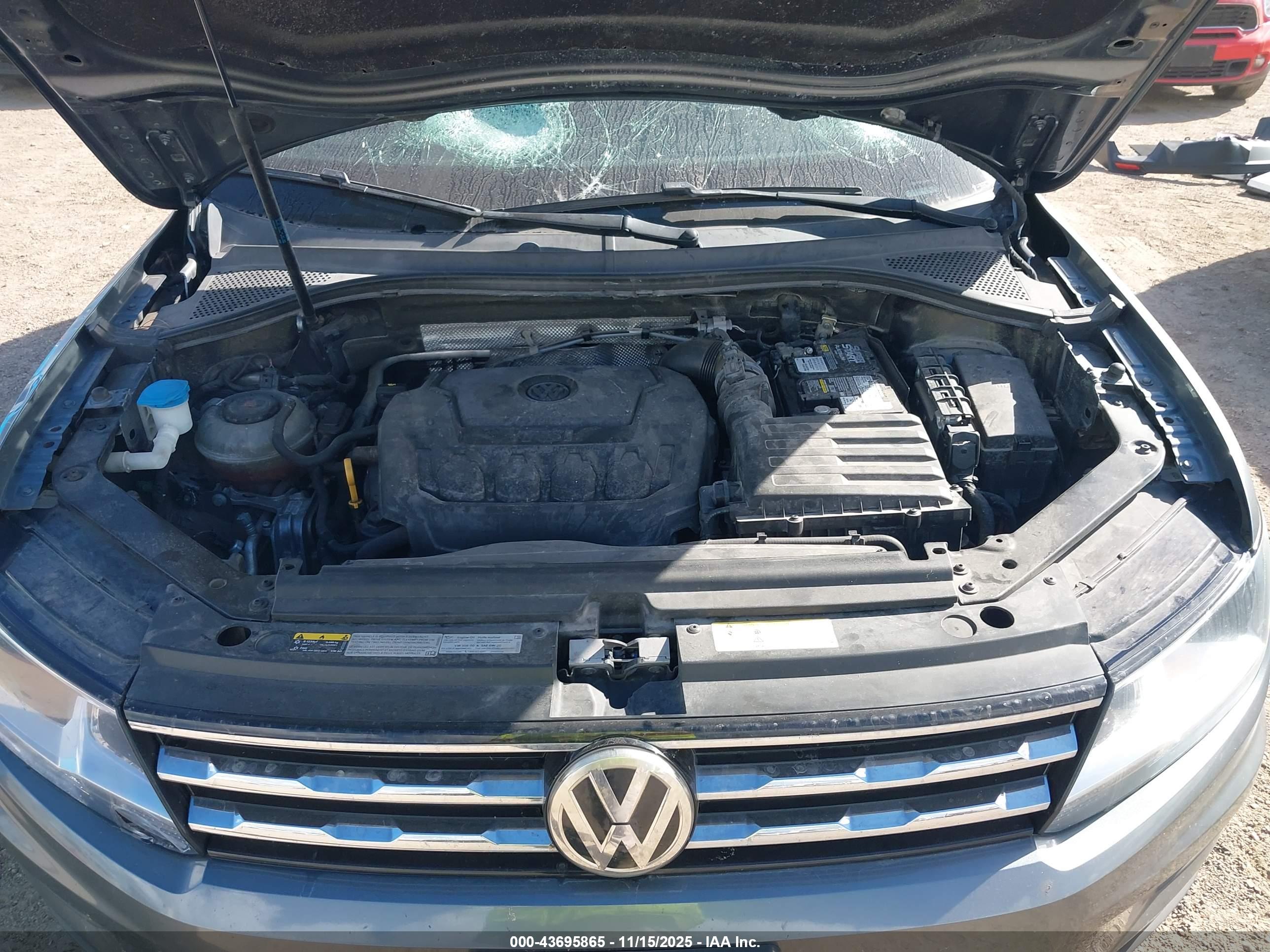VOLKSWAGEN TIGUAN image 10