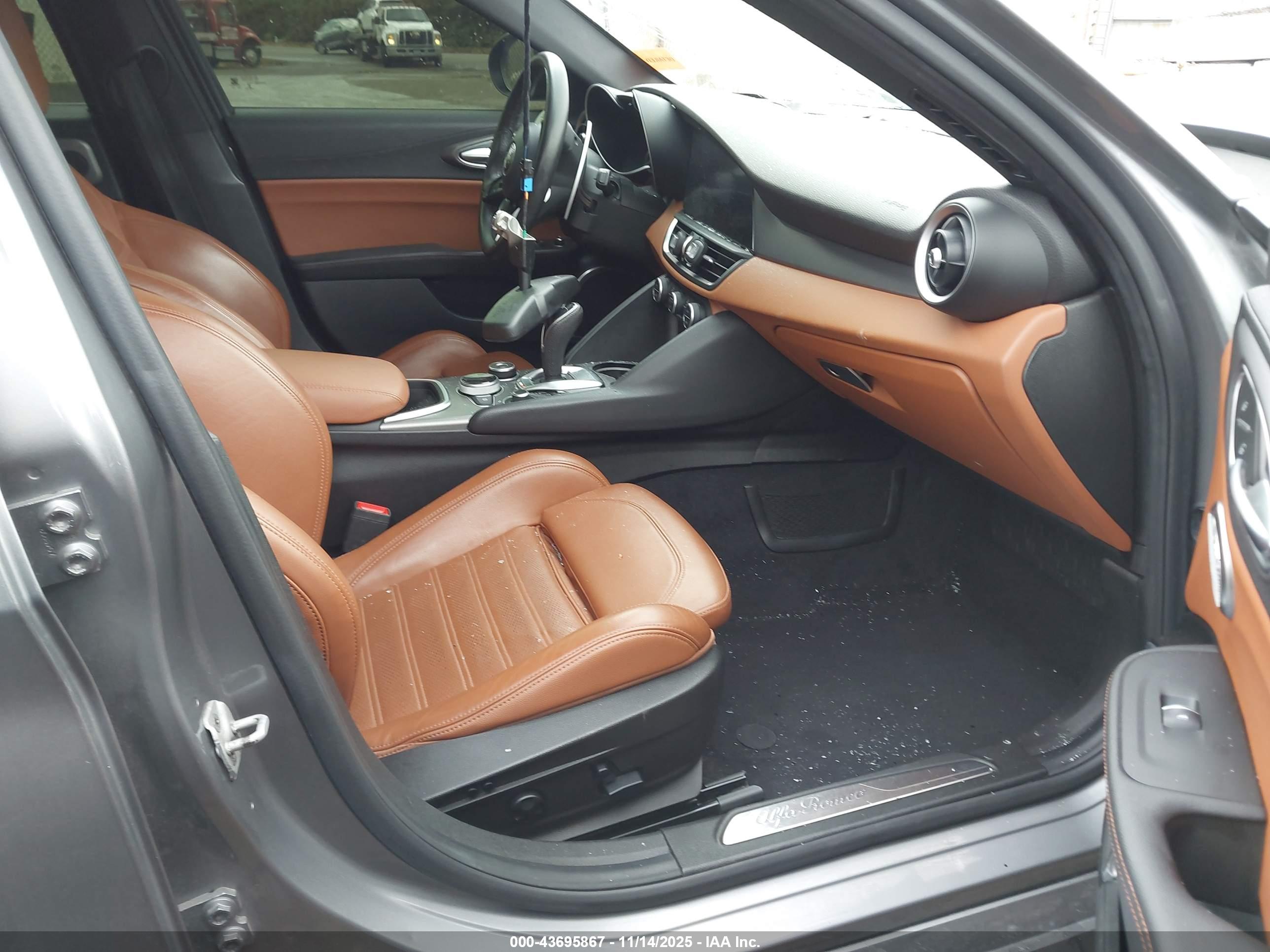 ALFA ROMEO image 5