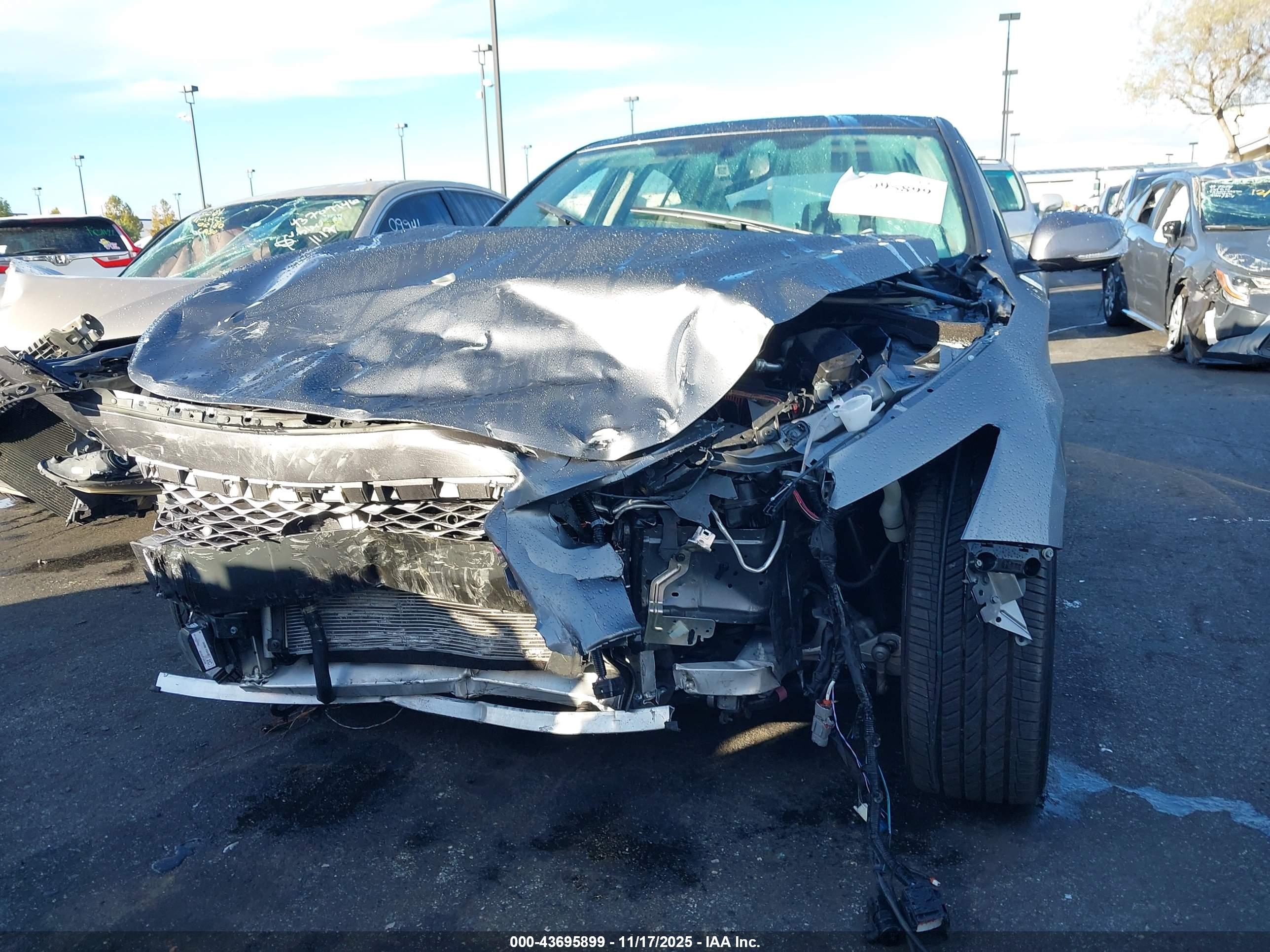 INFINITI Q50 image 6