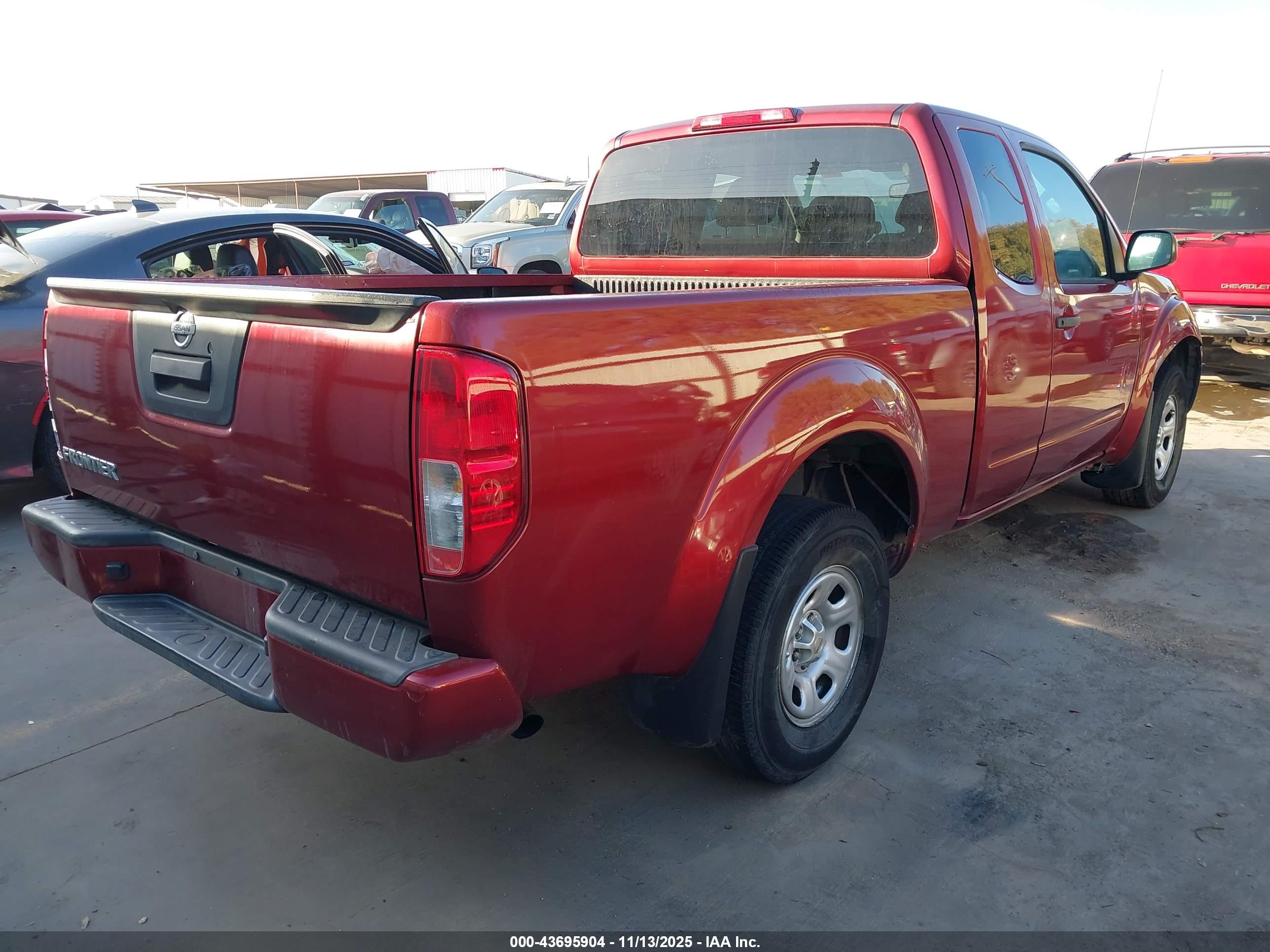 NISSAN FRONTIER image 4