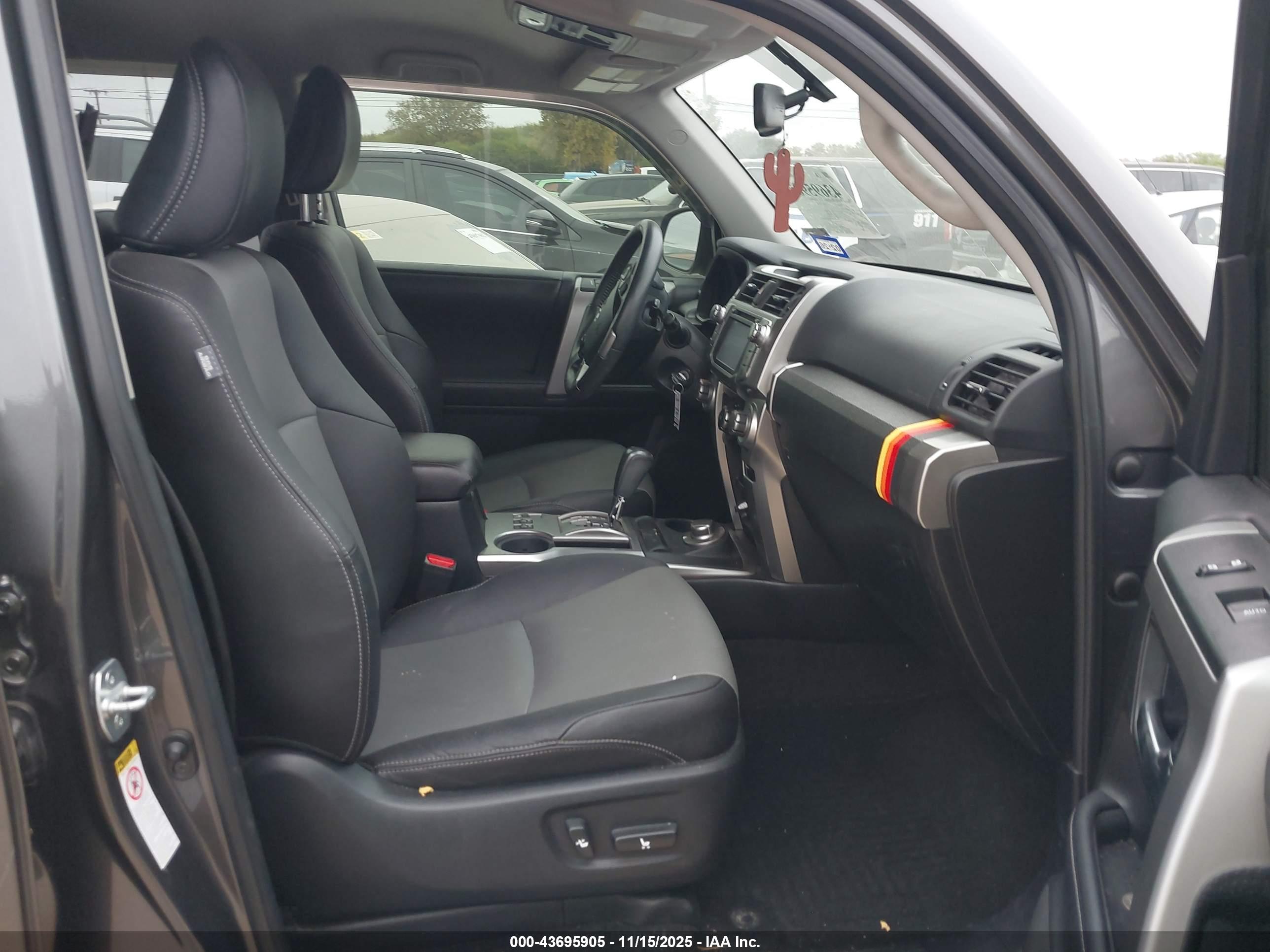 TOYOTA 4RUNNER image 5