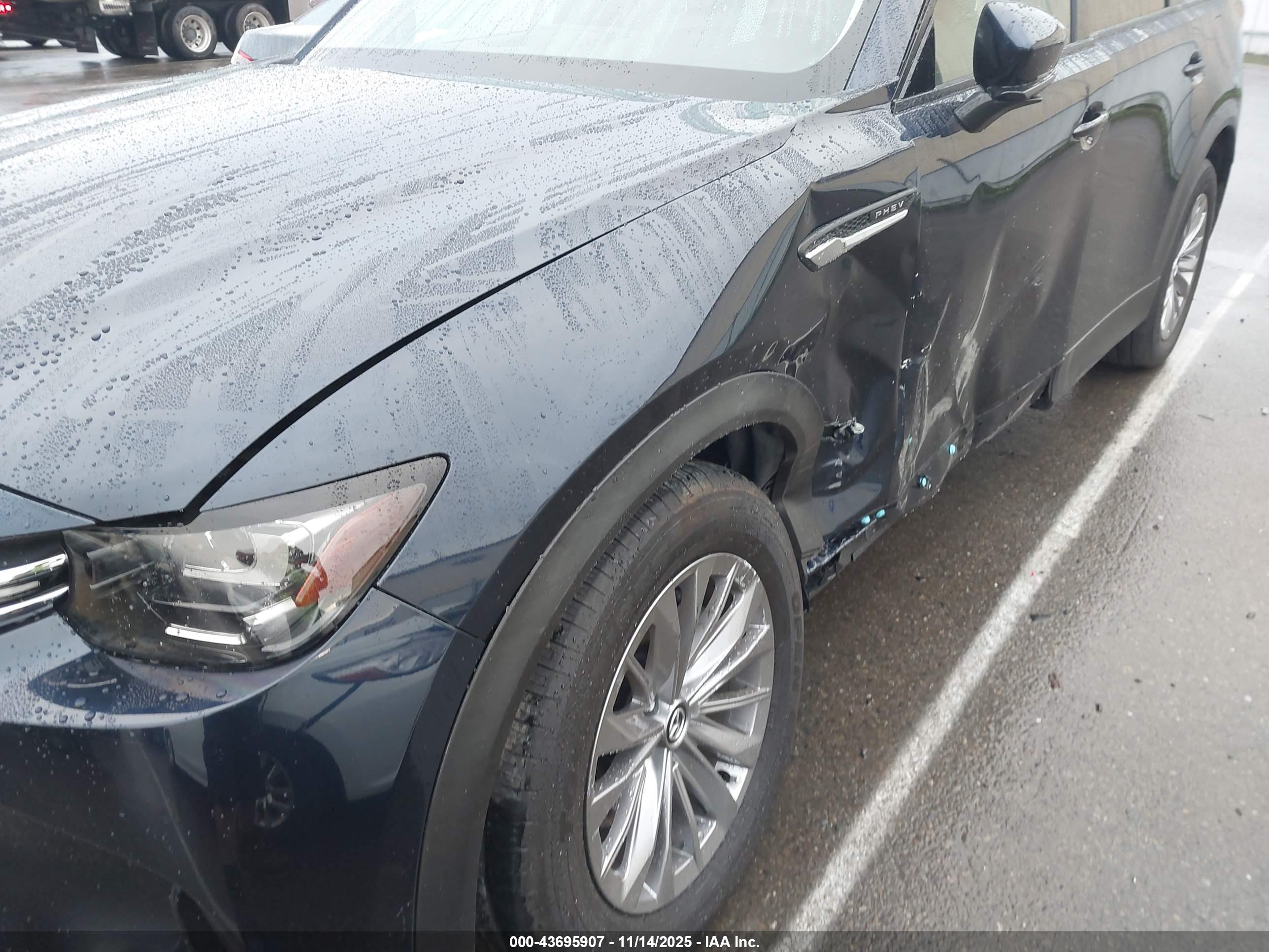 MAZDA CX-90 image 6