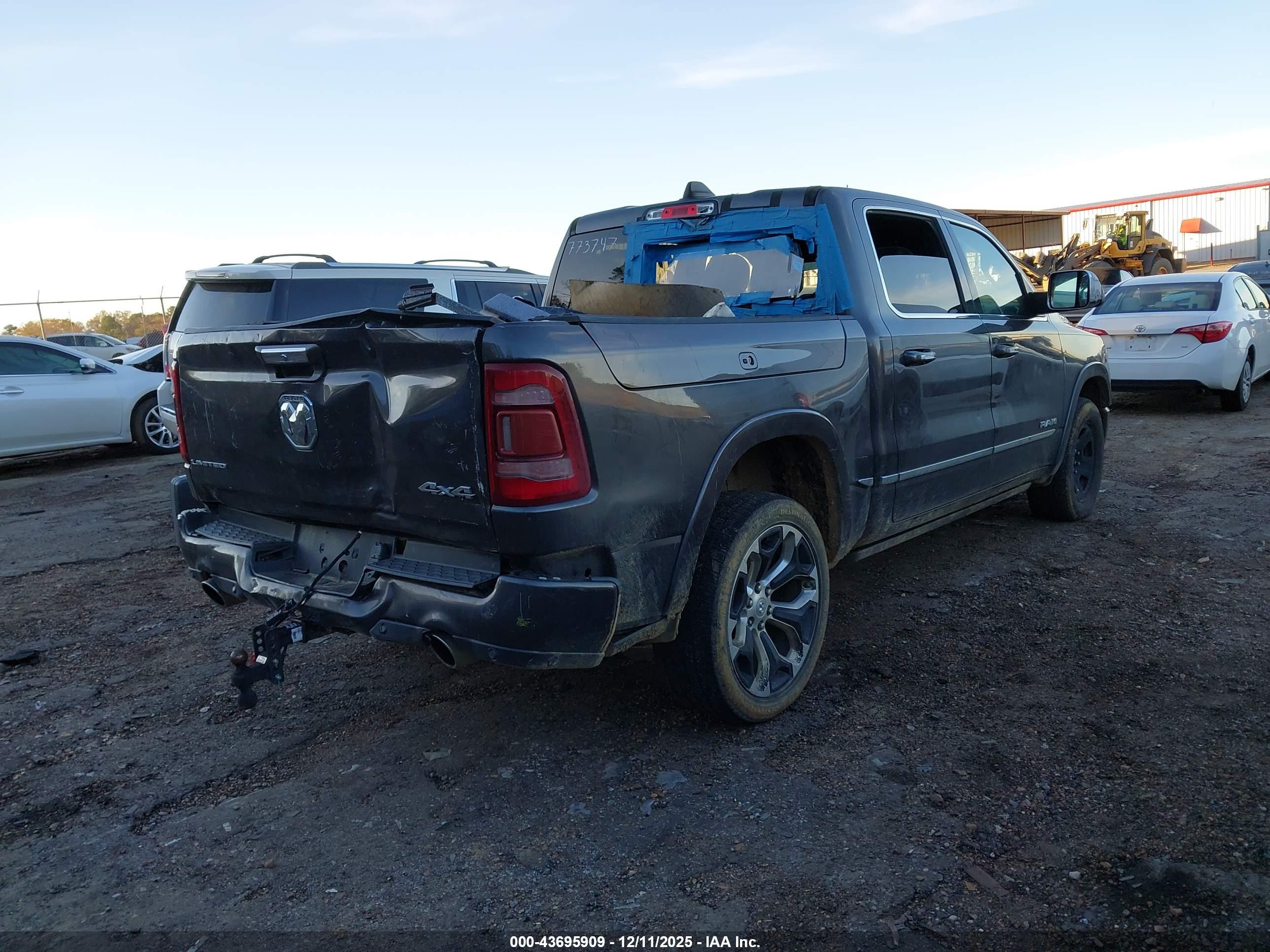 RAM 1500 image 4