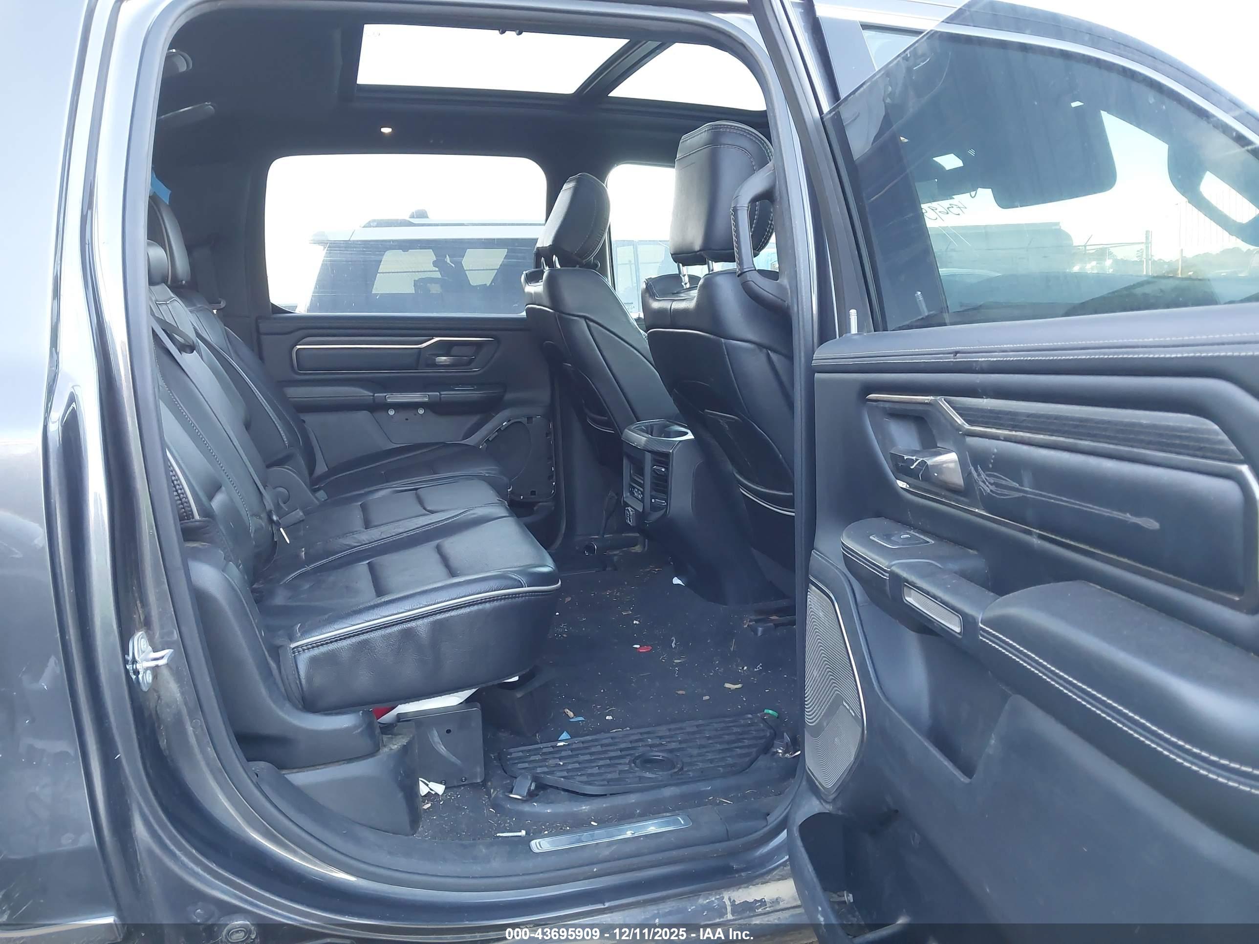 RAM 1500 image 8