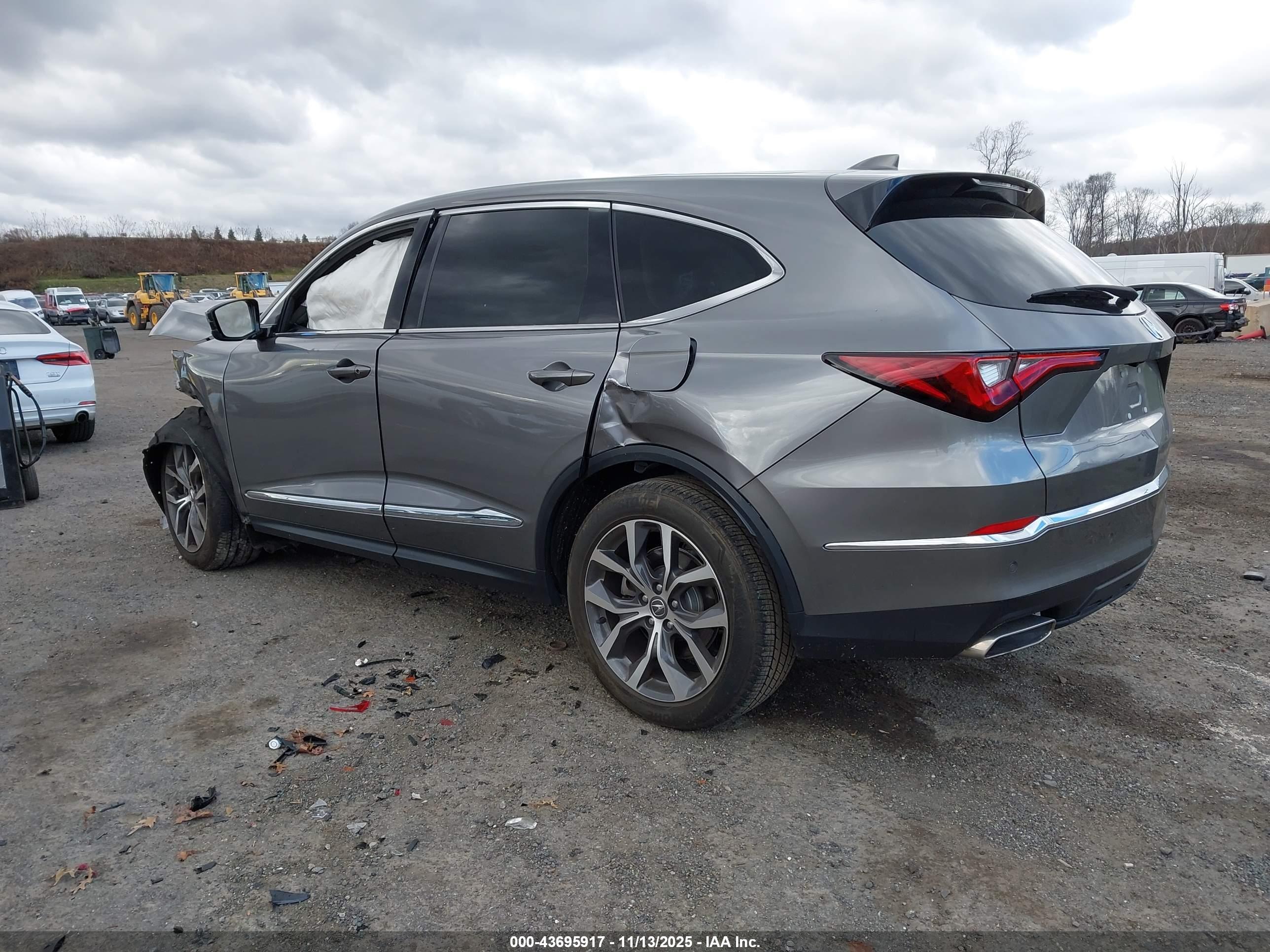 ACURA MDX image 3