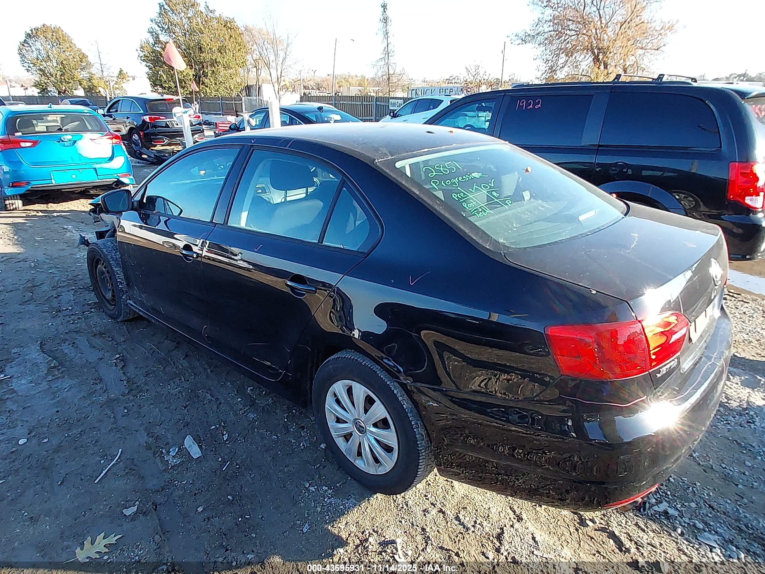 VOLKSWAGEN JETTA image 3