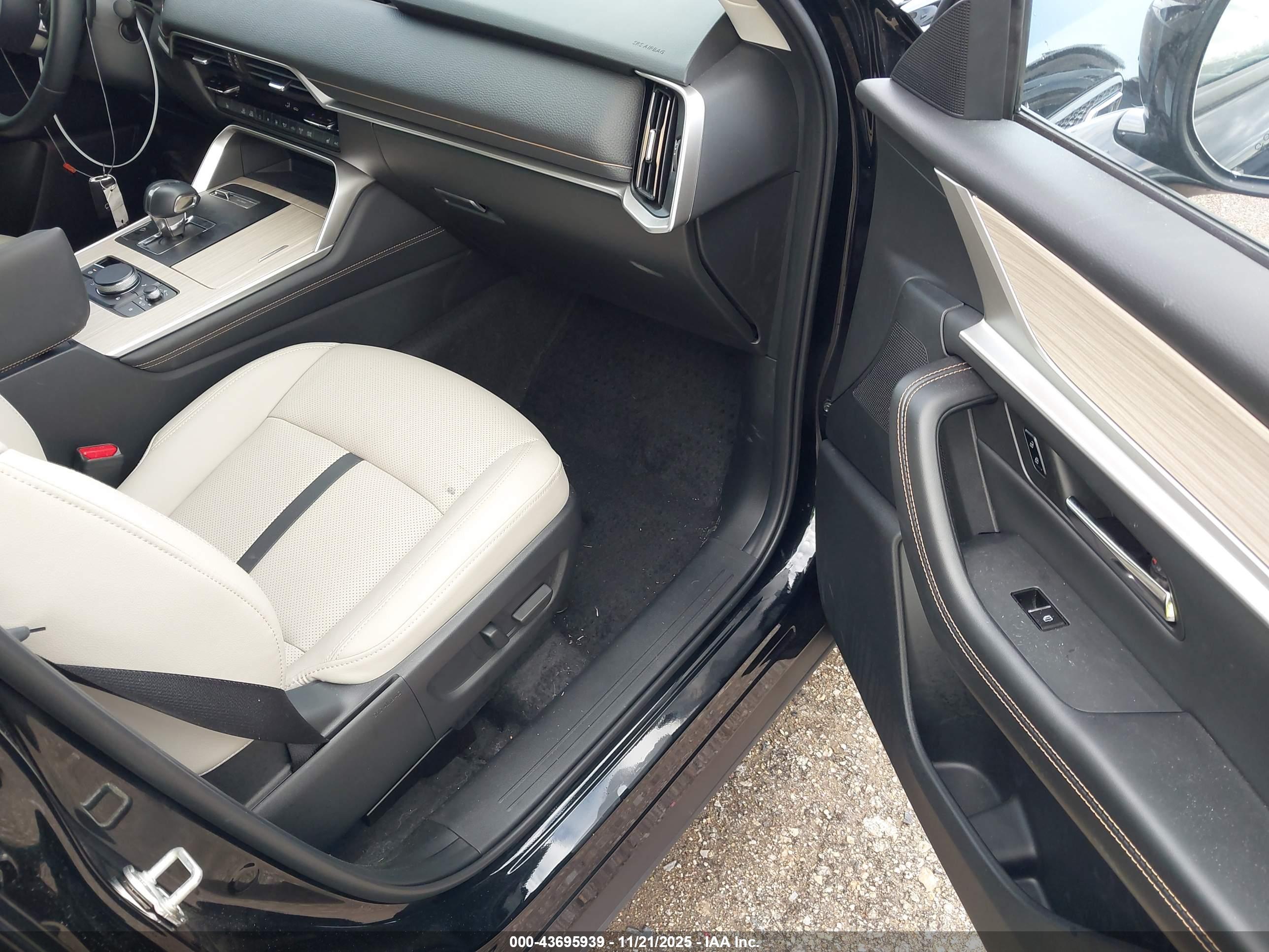 MAZDA CX-90 image 5