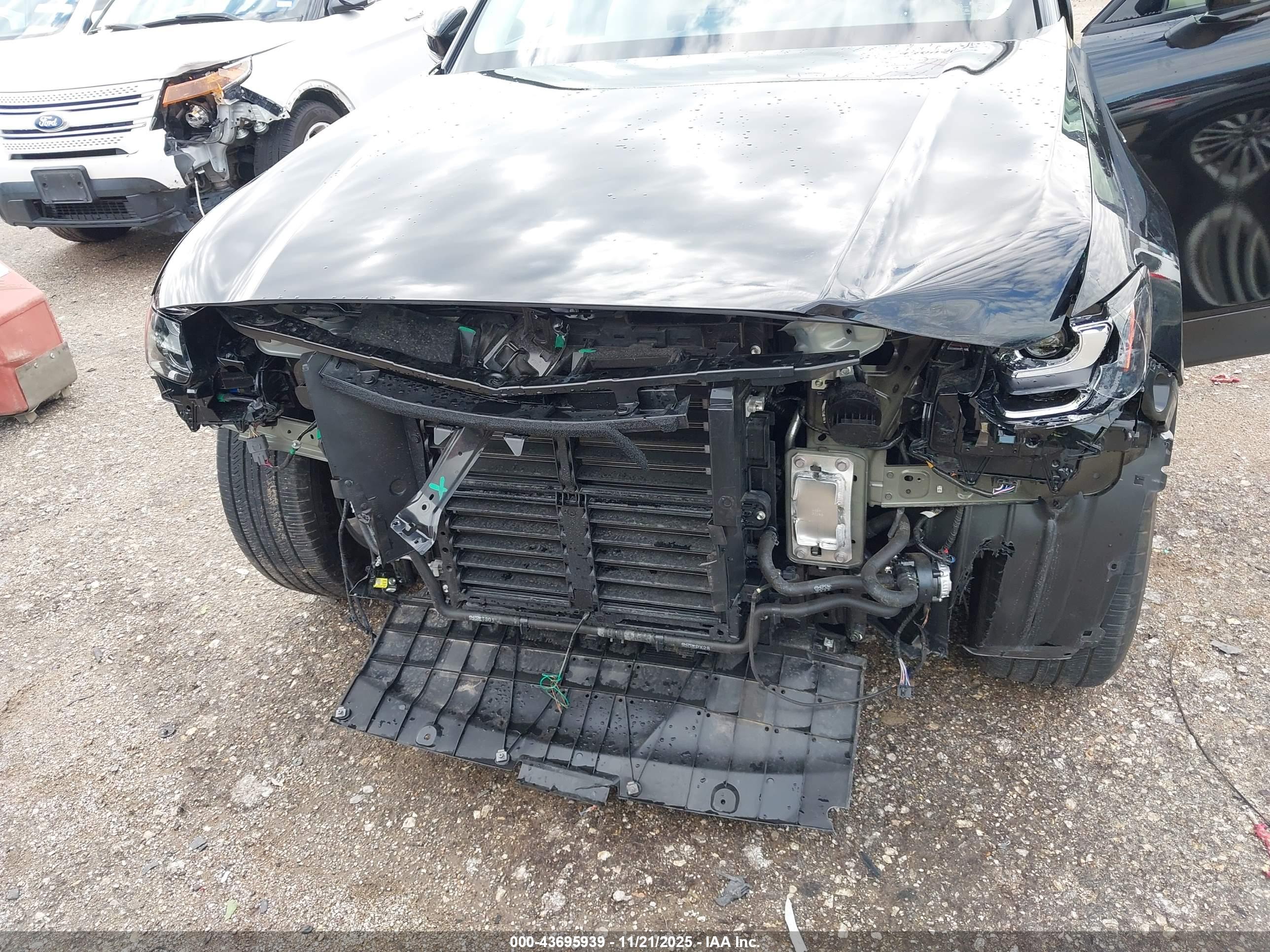 MAZDA CX-90 image 6