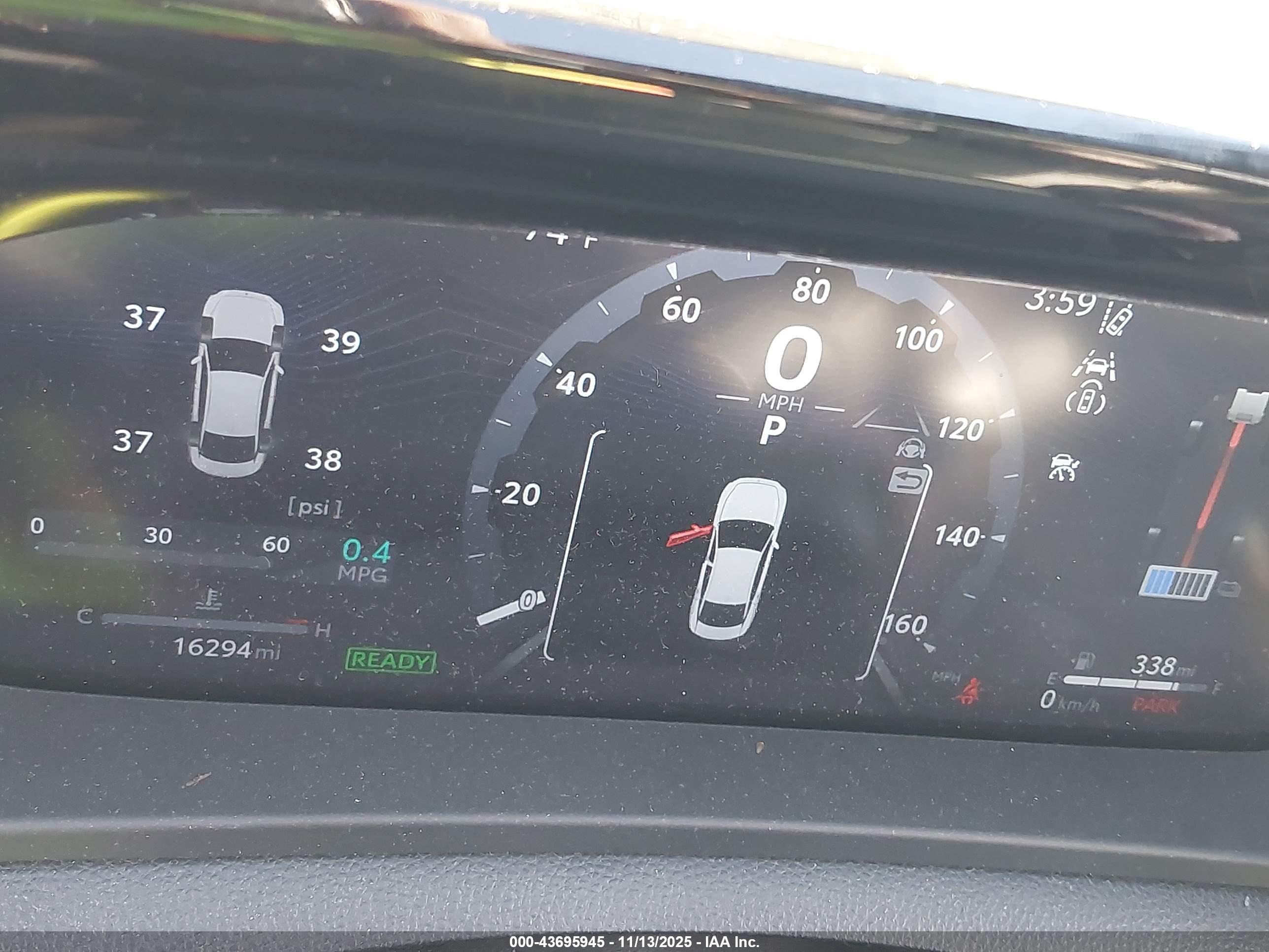 TOYOTA CROWN image 7