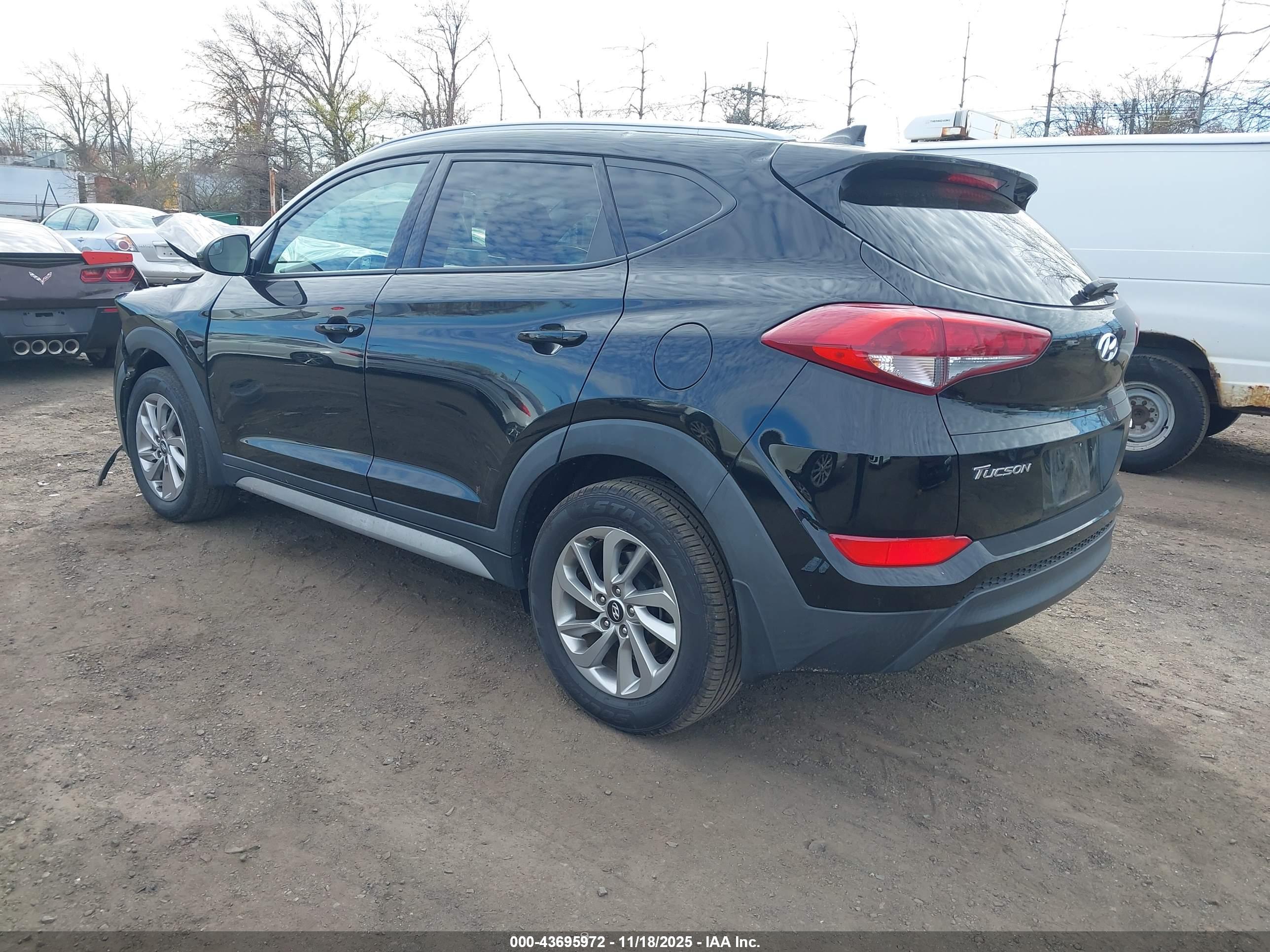 HYUNDAI TUCSON image 3