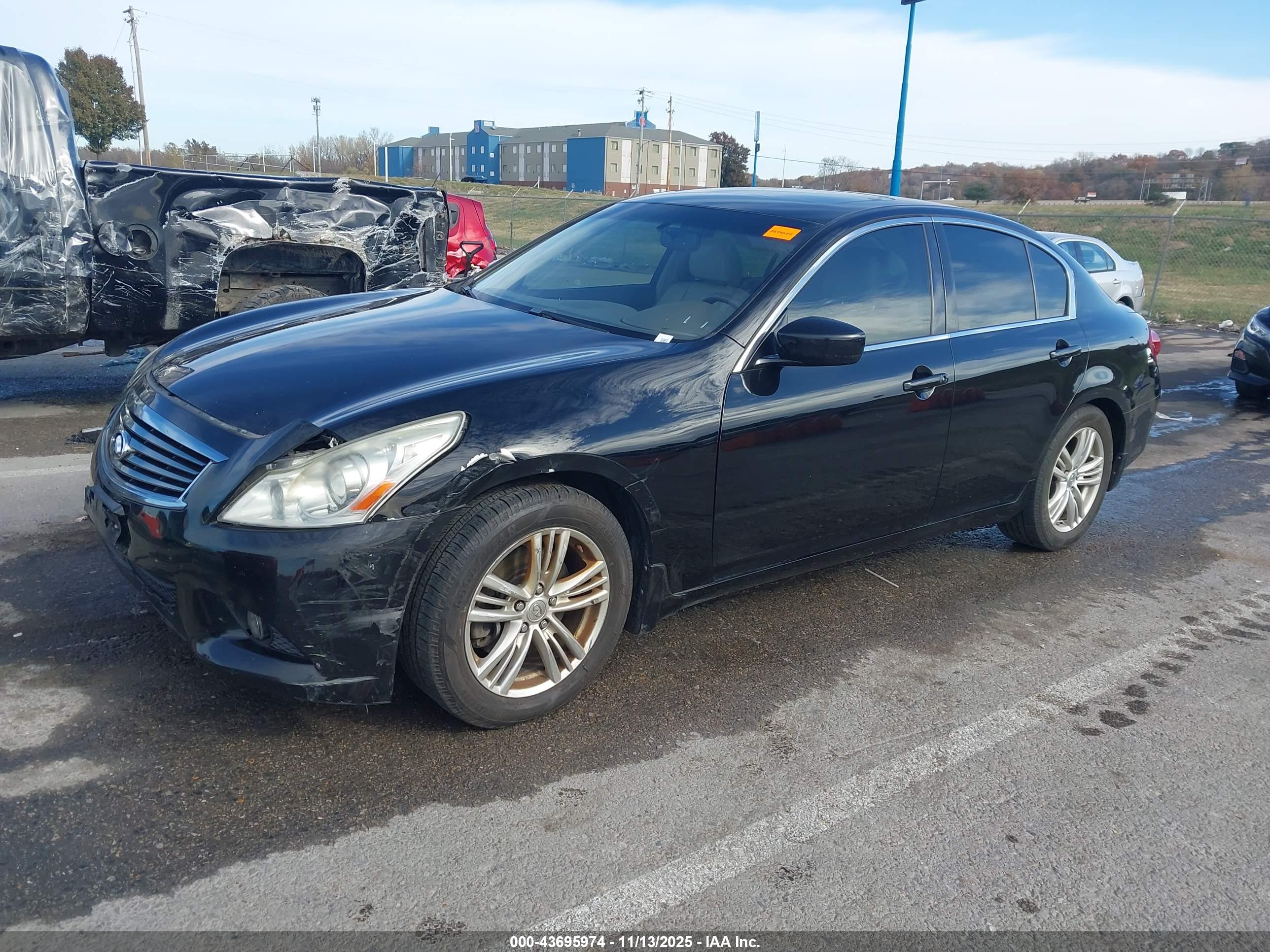 INFINITI G37X image 2