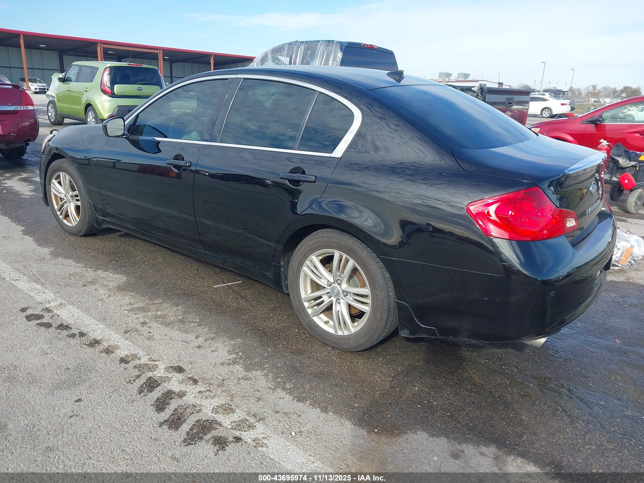 INFINITI G37X image 3