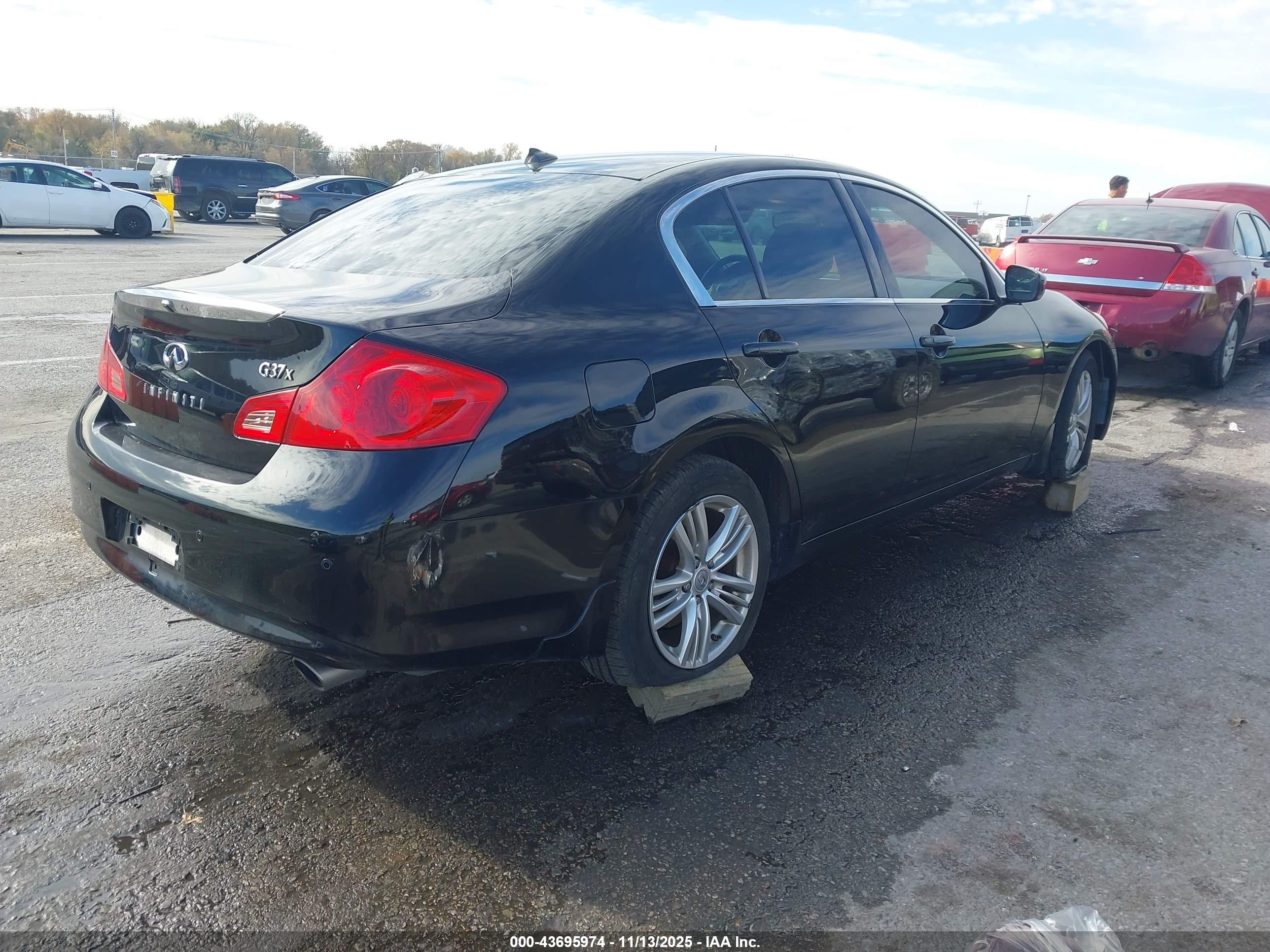 INFINITI G37X image 4