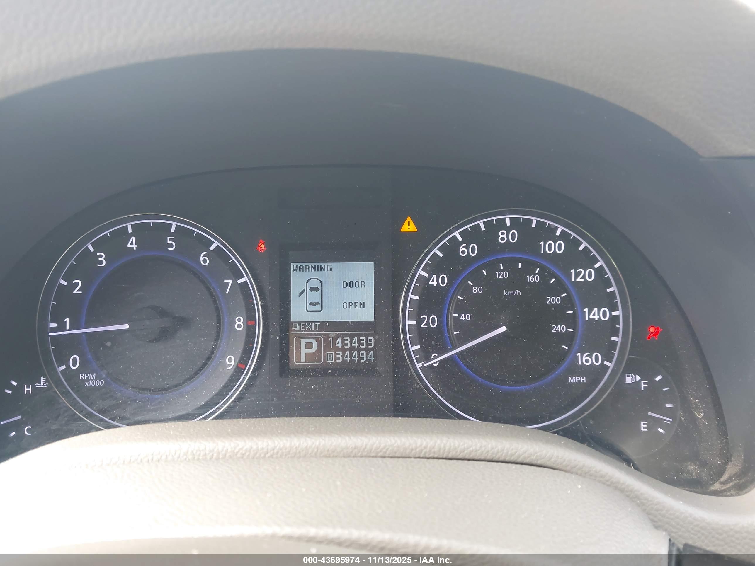 INFINITI G37X image 7
