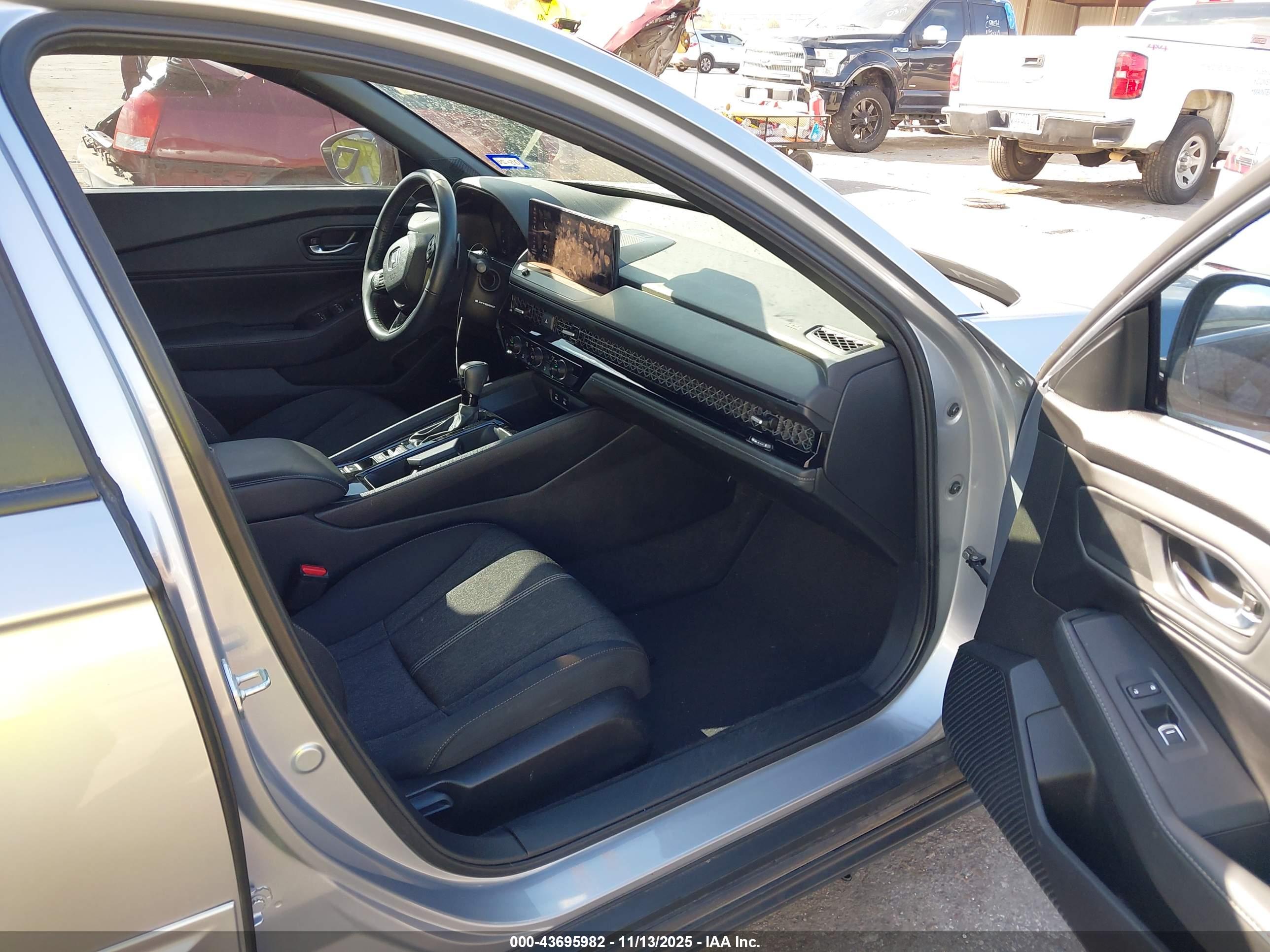 HONDA ACCORD image 5