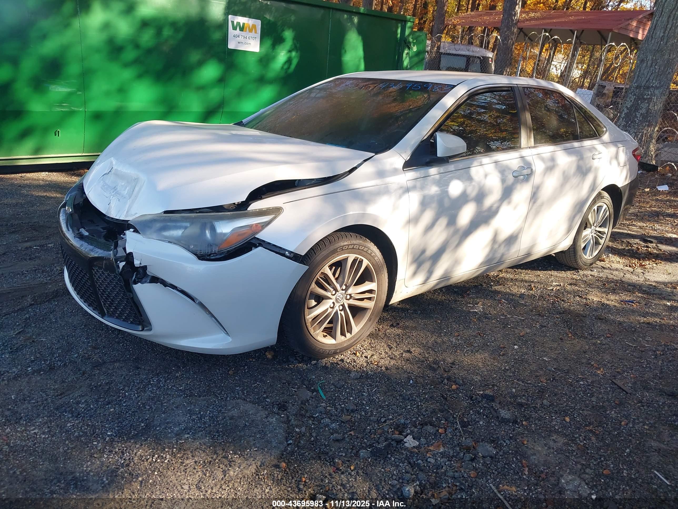 TOYOTA CAMRY image 2