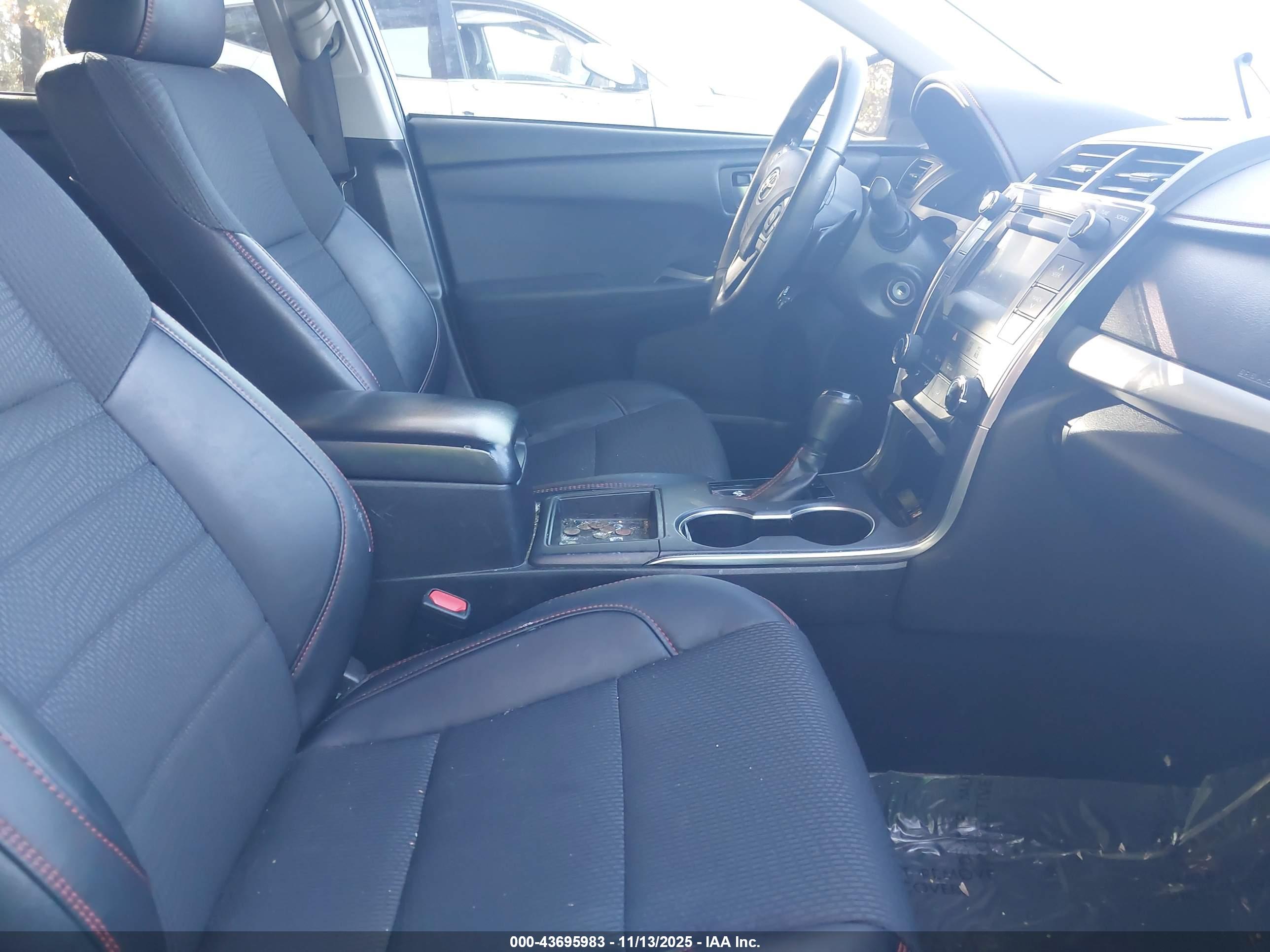 TOYOTA CAMRY image 5