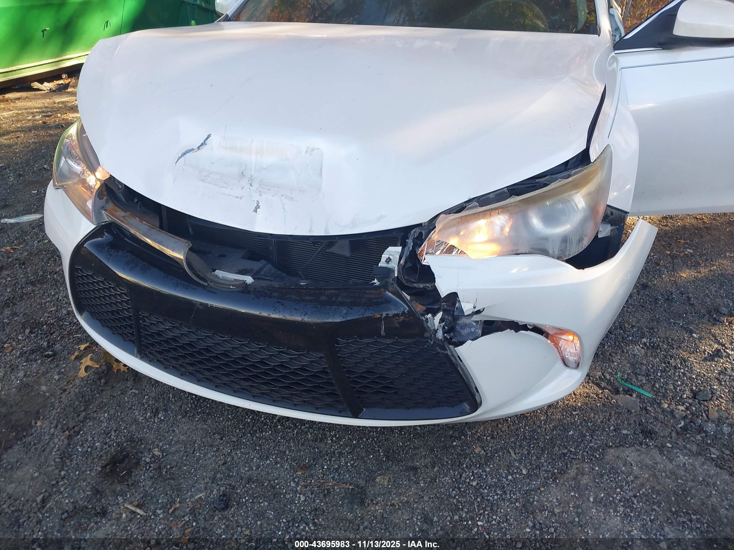 TOYOTA CAMRY image 6