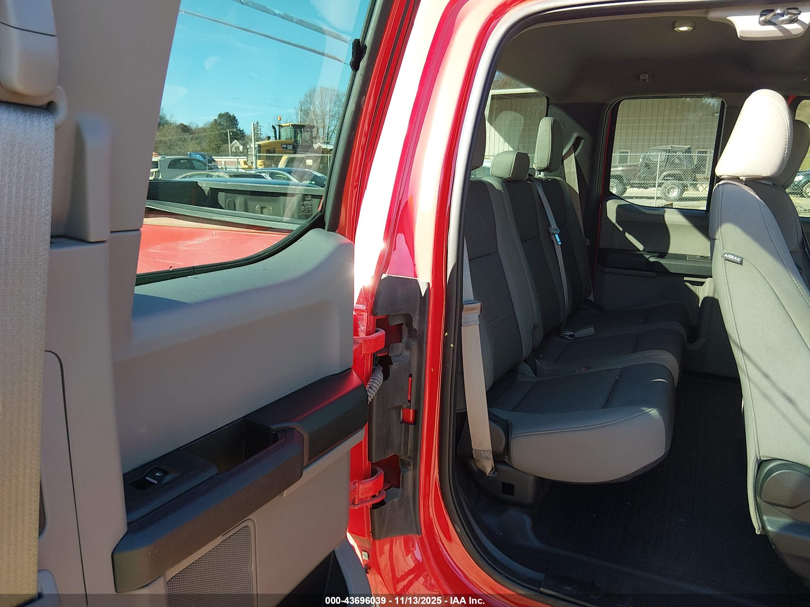 FORD F-150 image 8