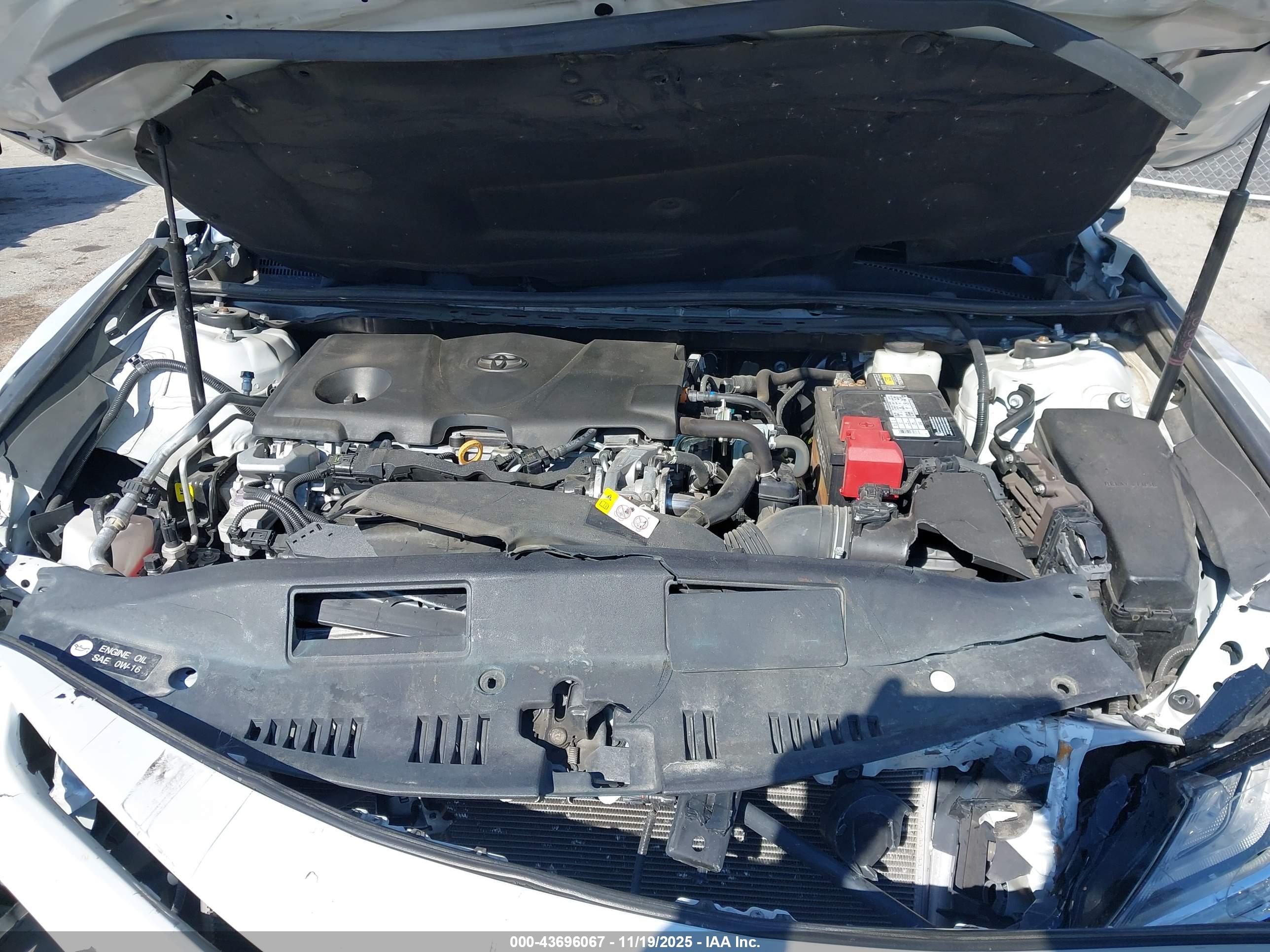 TOYOTA CAMRY image 10