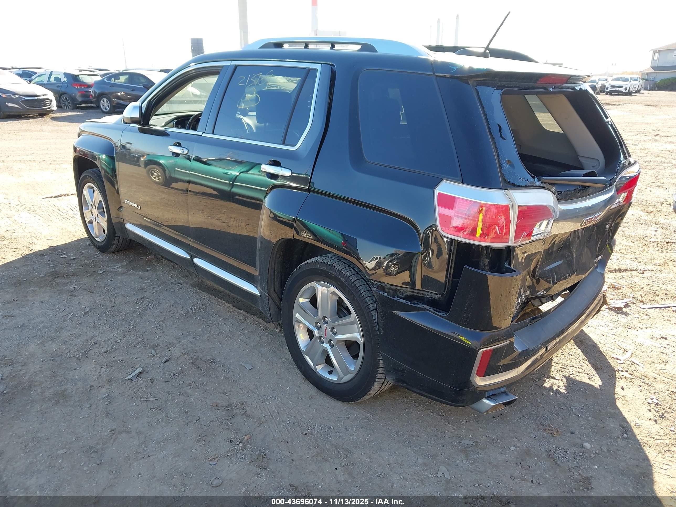 GMC TERRAIN image 3