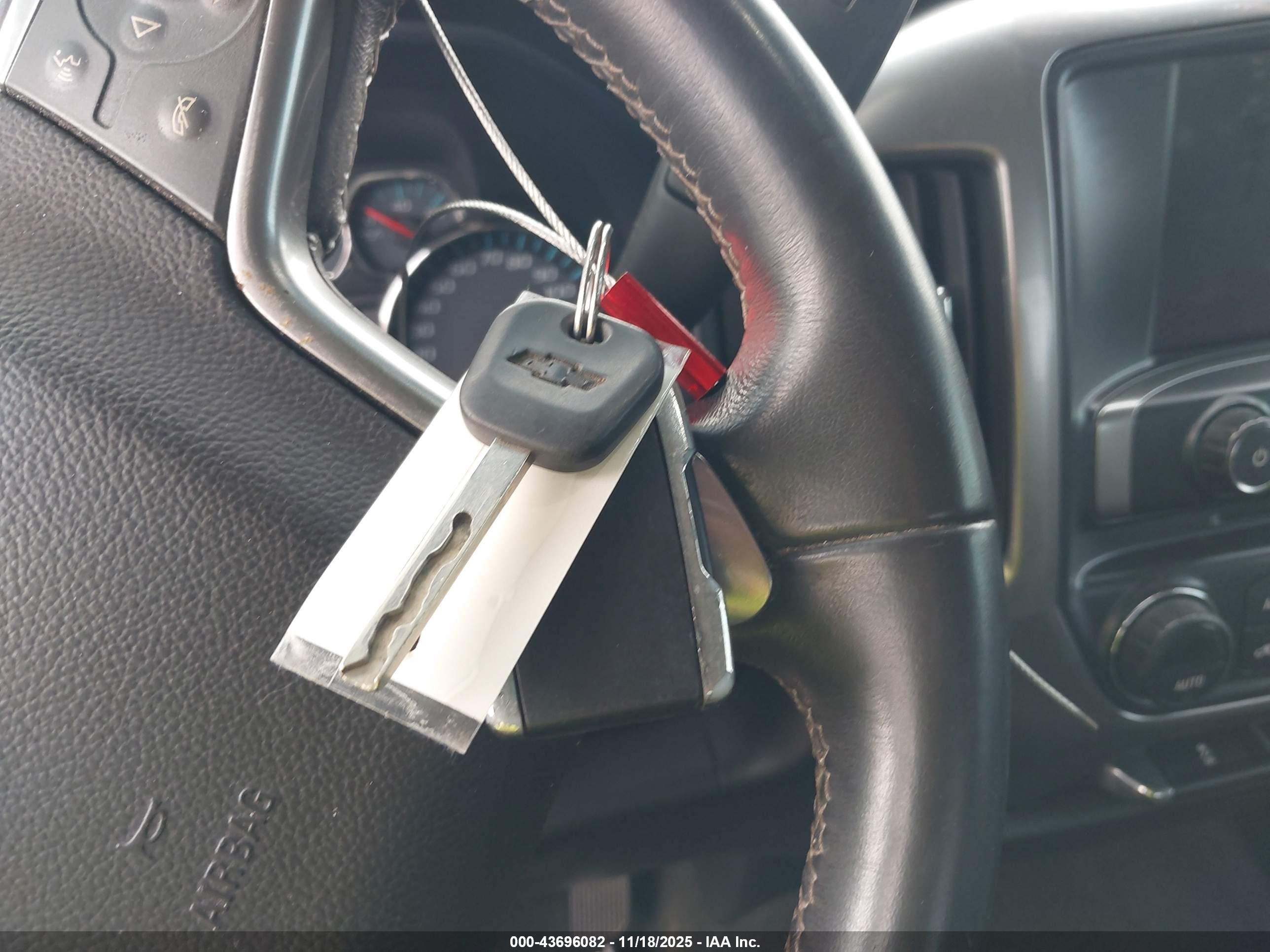 CHEVROLET SILVERADO image 11