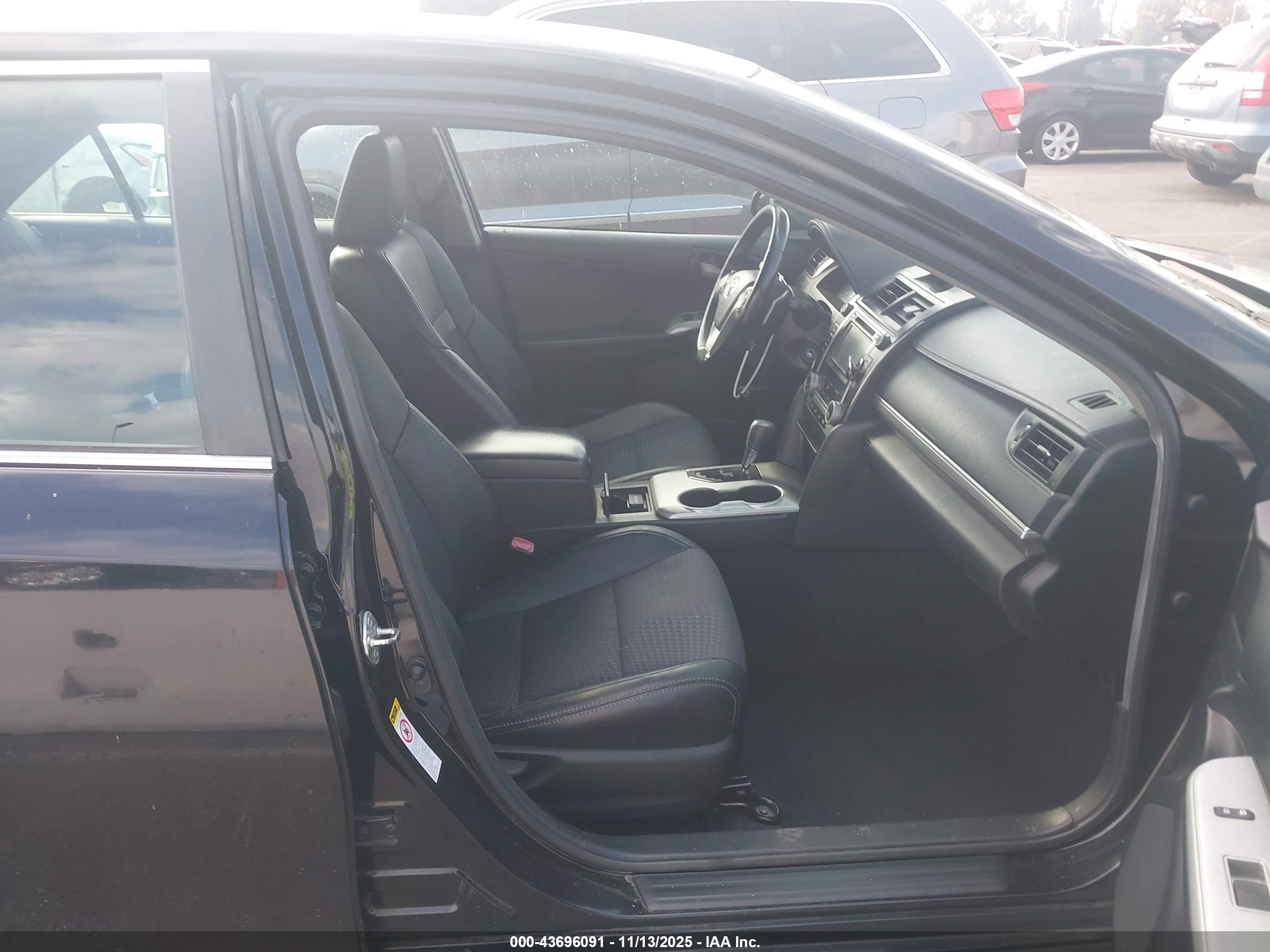 TOYOTA CAMRY image 5