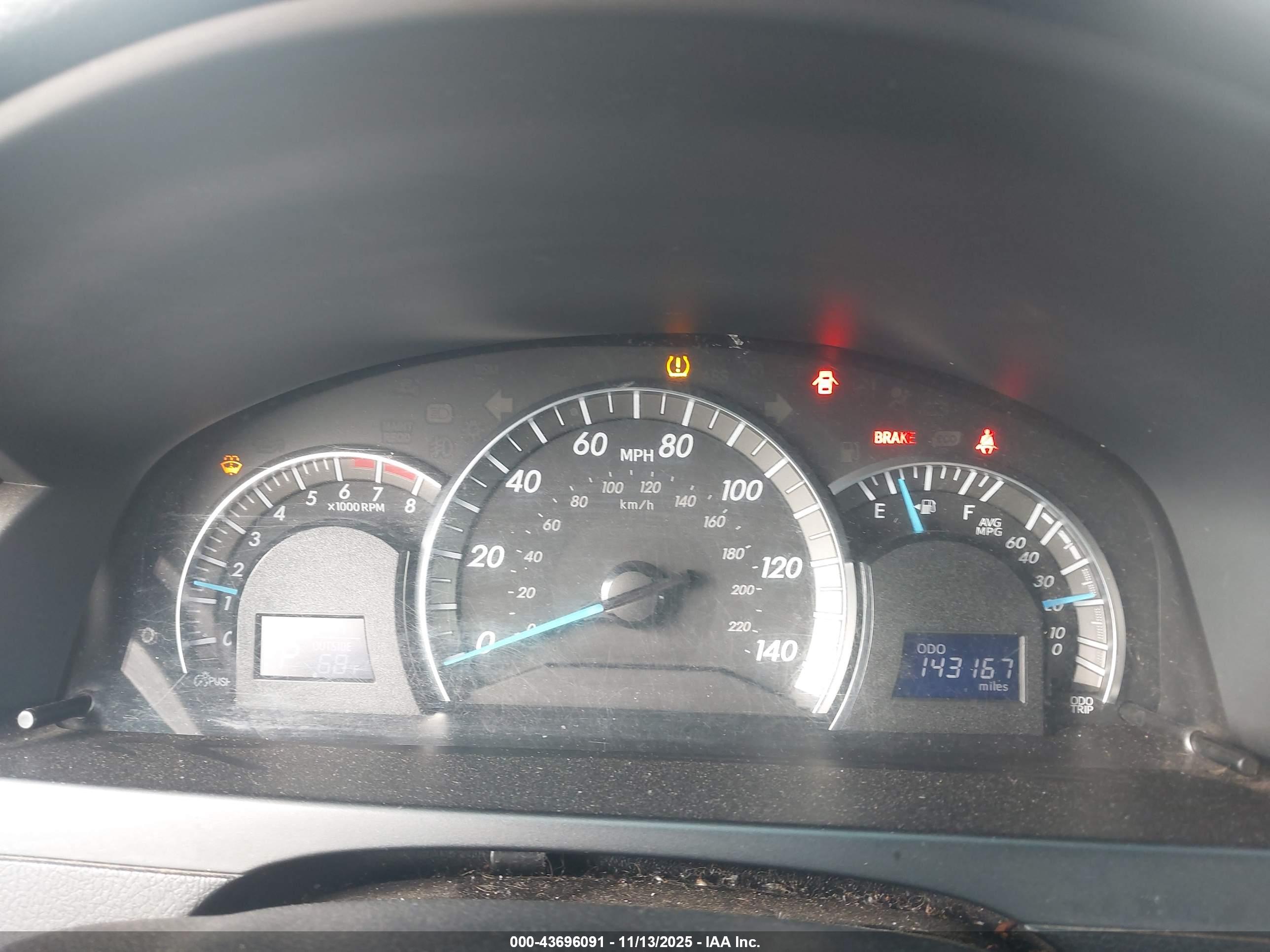 TOYOTA CAMRY image 7
