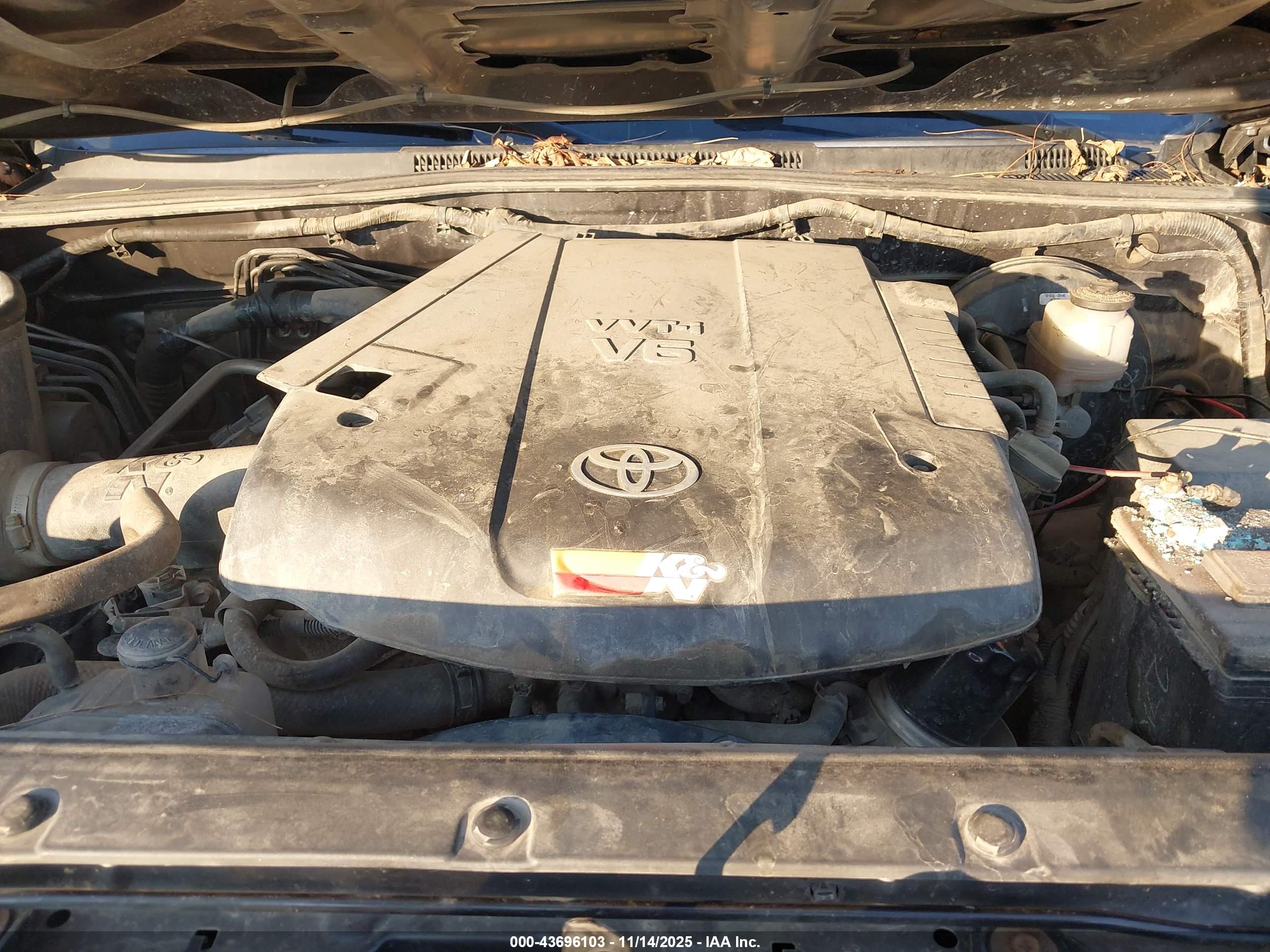 TOYOTA TACOMA image 10